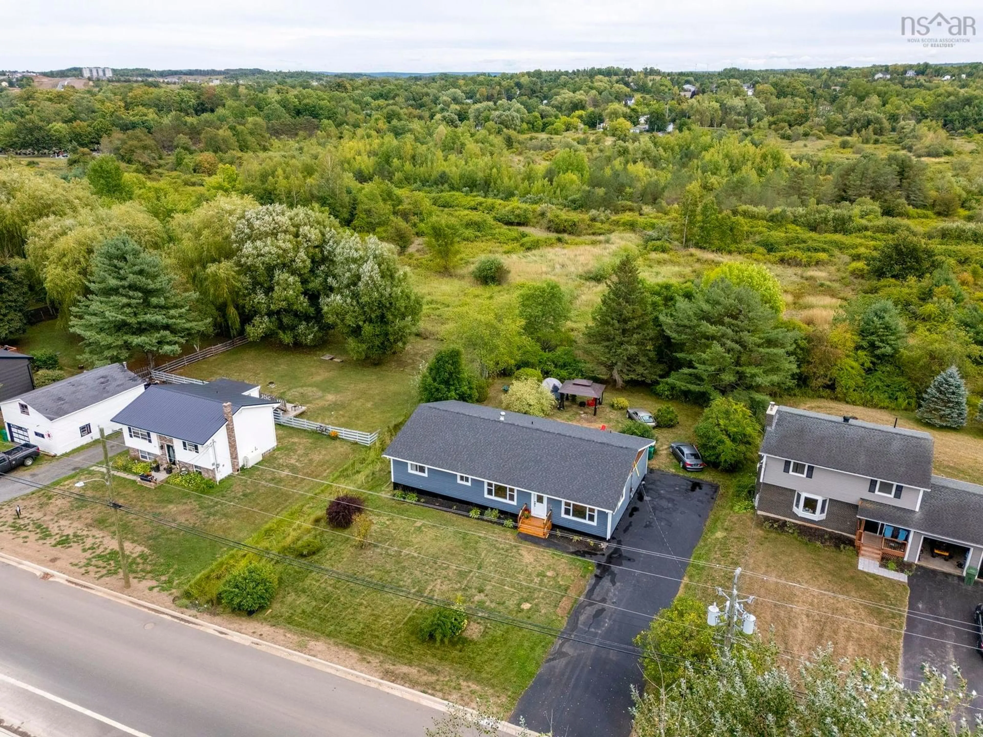 A pic from outside/outdoor area/front of a property/back of a property/a pic from drone, unknown for 525 College Rd, Windsor Nova Scotia B0N 2T0