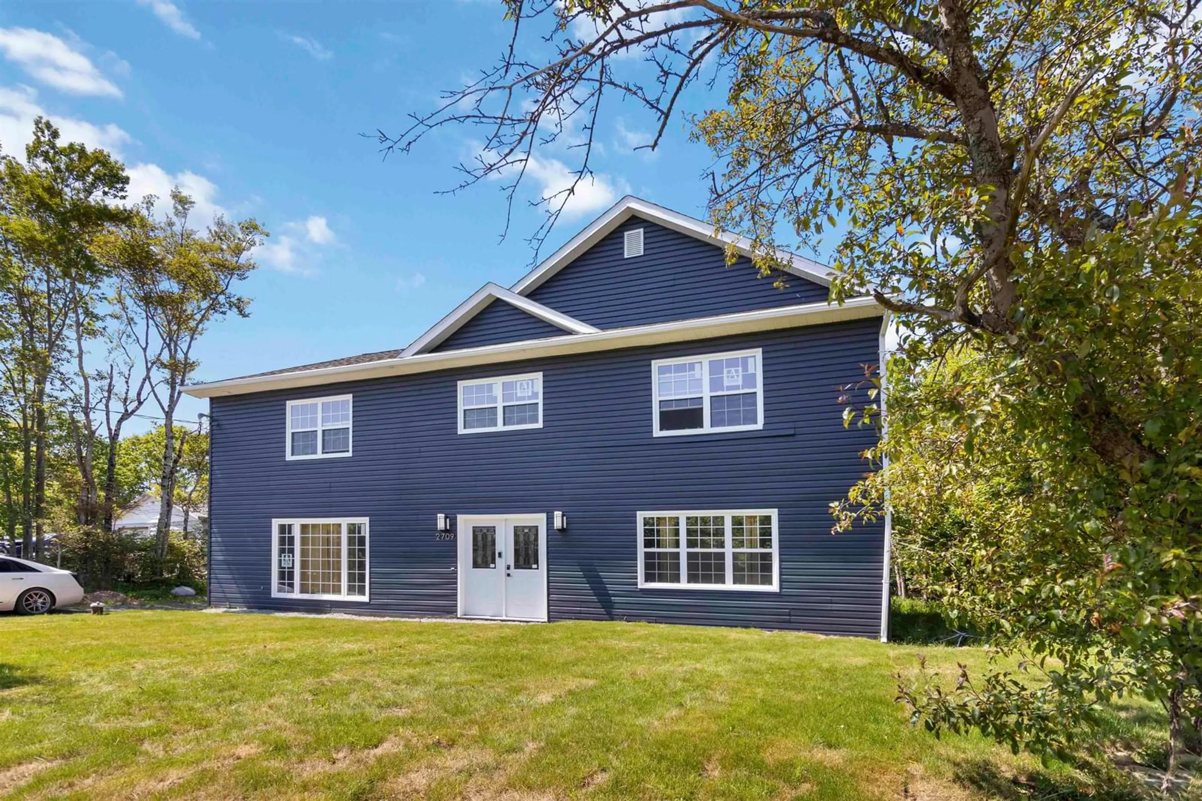 Home with vinyl exterior material, building for 2709 Highway 7, Lake Echo Nova Scotia B3E 1A3