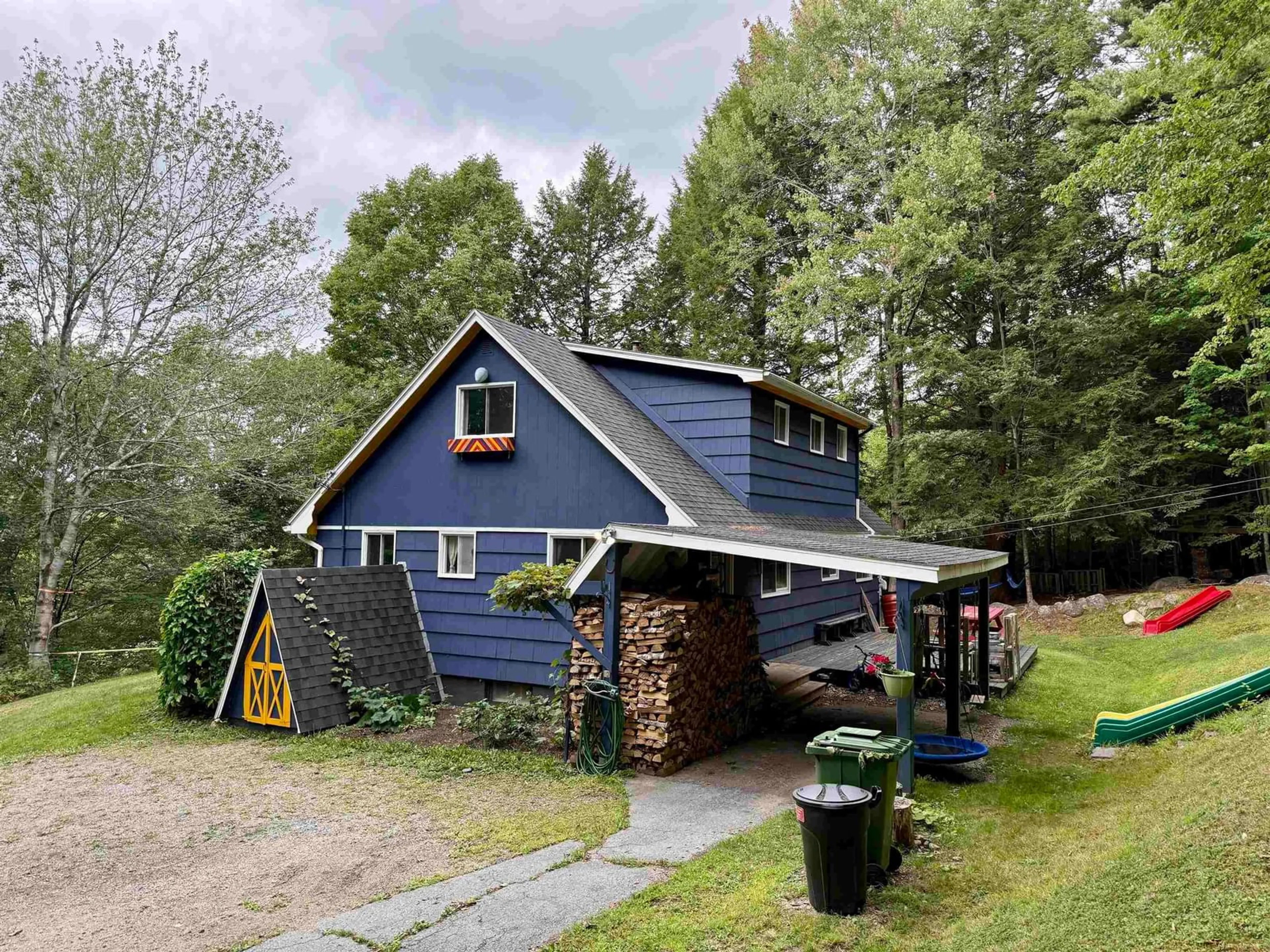 Shed for 1136 Highway 10, Cookville Nova Scotia B4V 7R2