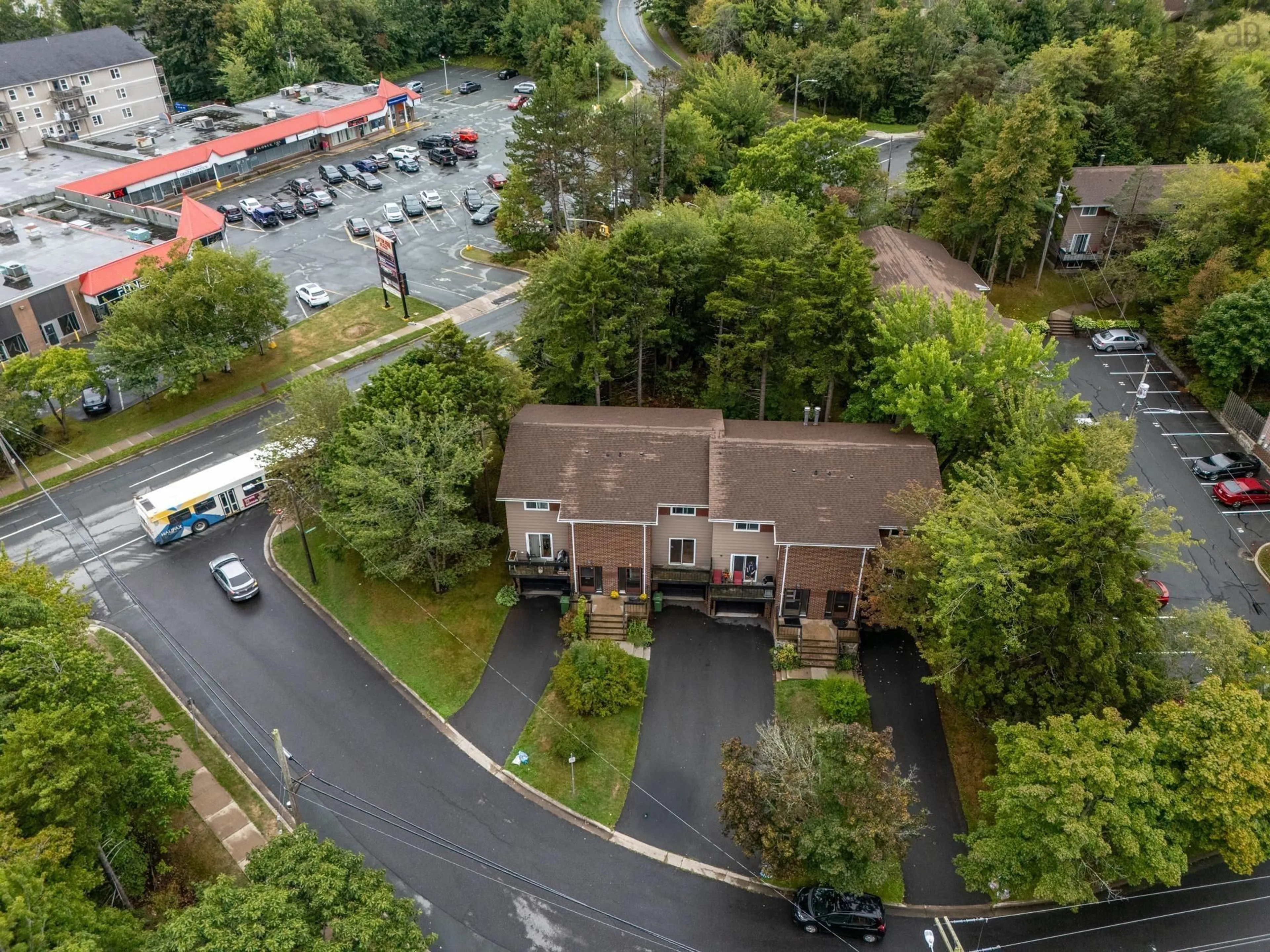 A pic from outside/outdoor area/front of a property/back of a property/a pic from drone, unknown for 4 Stoney Brook Crt, Clayton Park Nova Scotia B3M 3L1