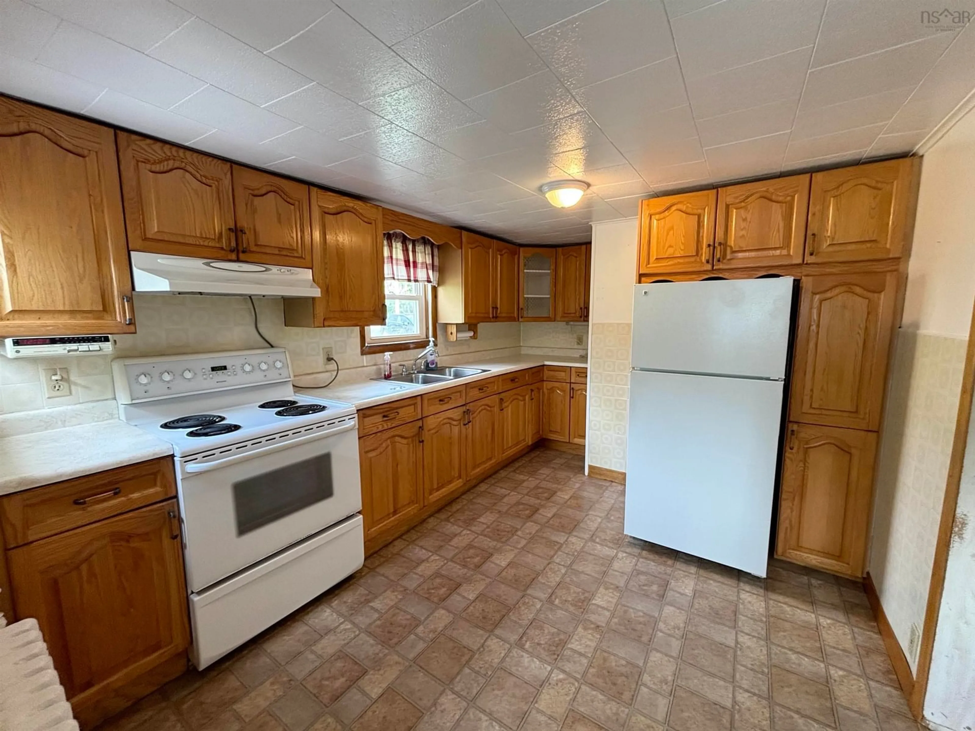 Standard kitchen, unknown for 308 Lake Rd, Glace Bay Nova Scotia B1A 2H1