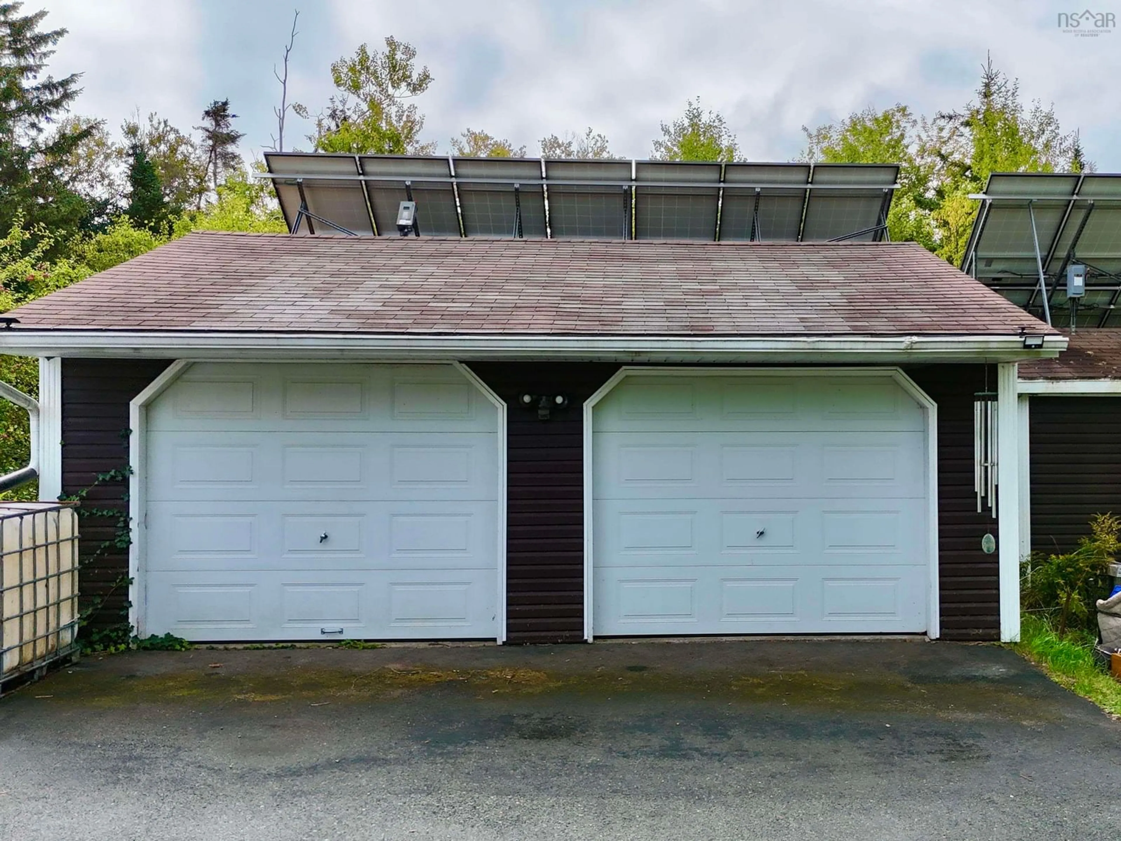 Indoor garage for 3535 Highway 255, Black Brook Nova Scotia B1B 1T7
