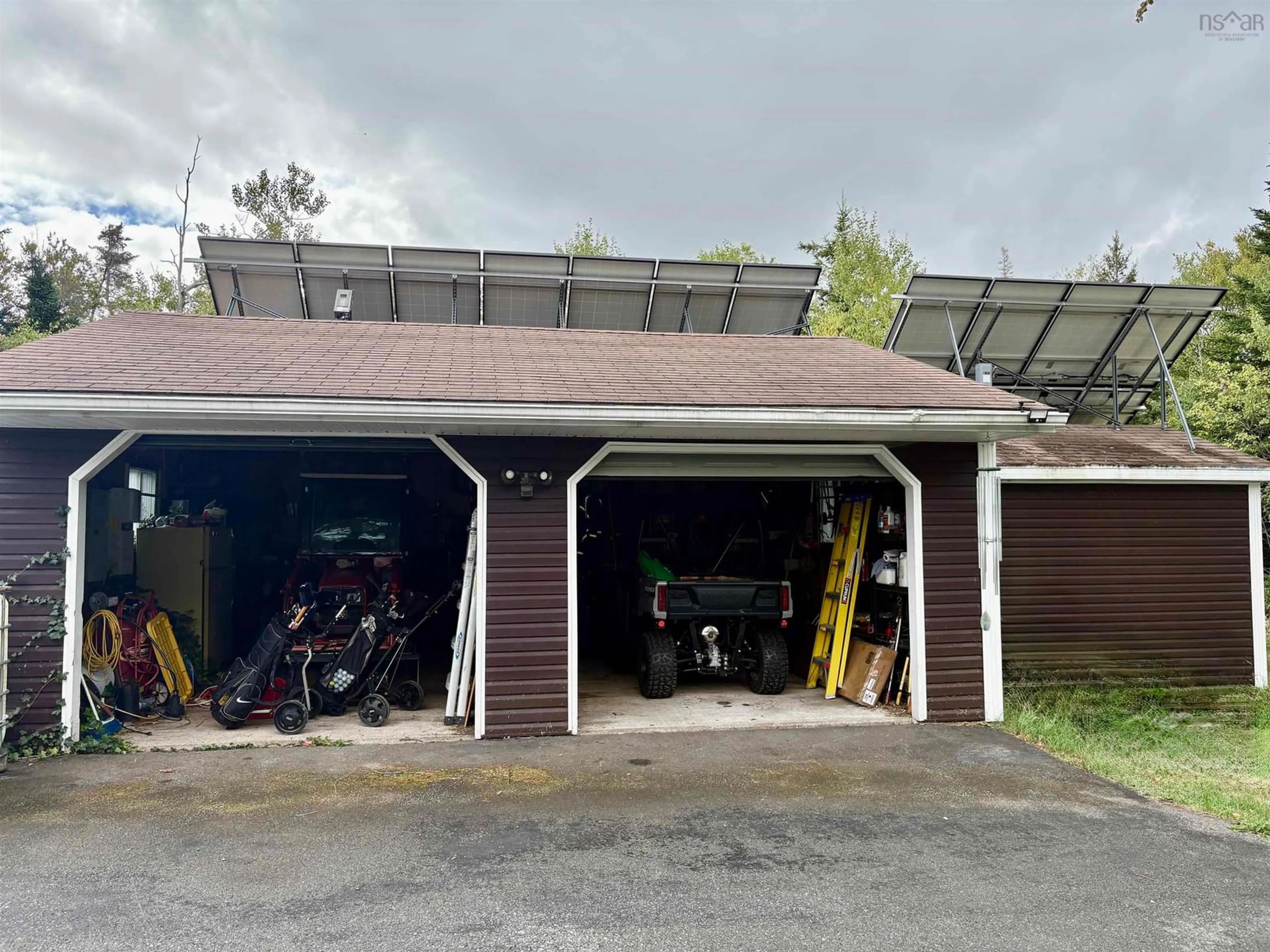 Indoor garage for 3535 Highway 255, Black Brook Nova Scotia B1B 1T7