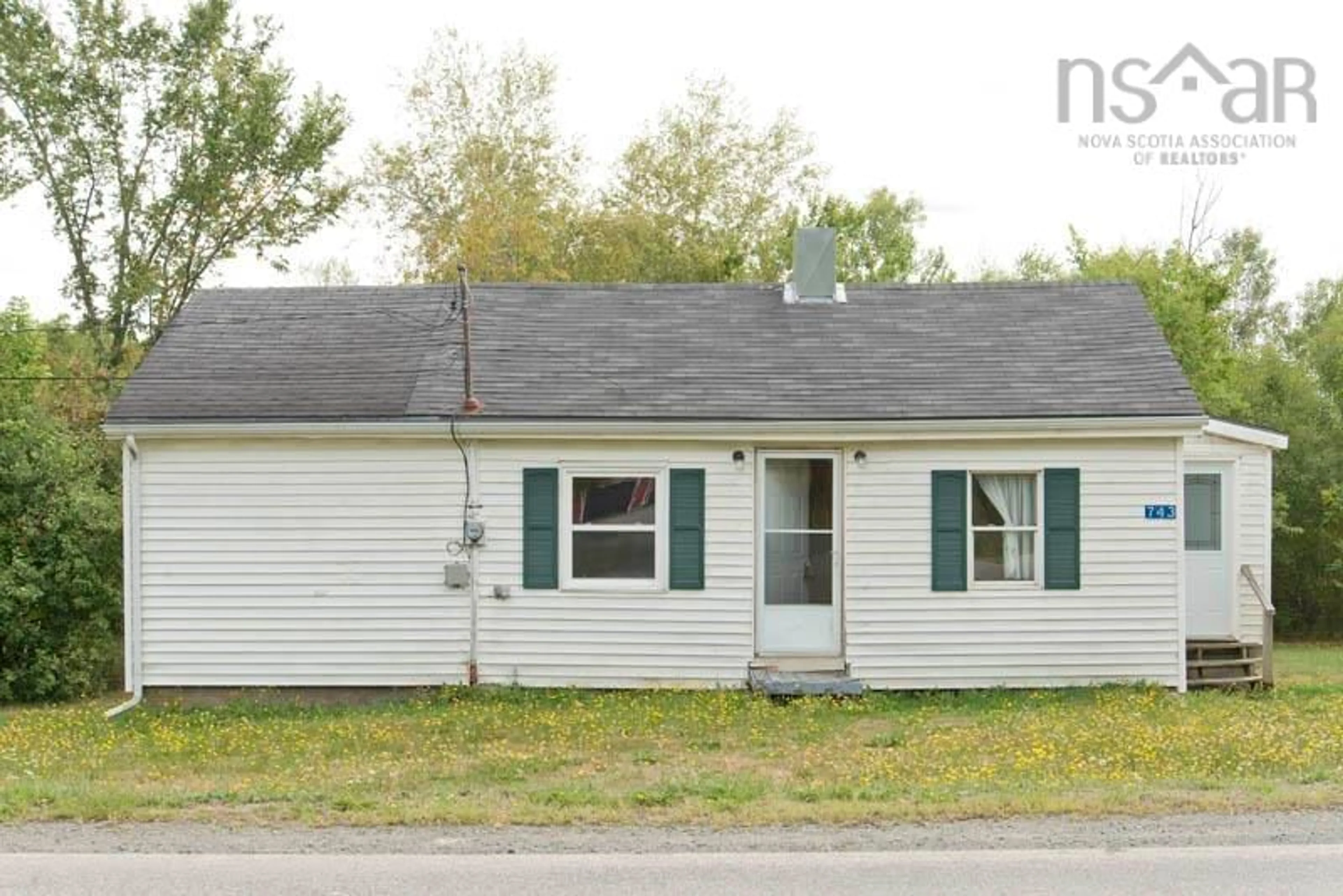 Home with vinyl exterior material, street for 743 Falmouth Back Rd, Falmouth Nova Scotia B0P 1P0