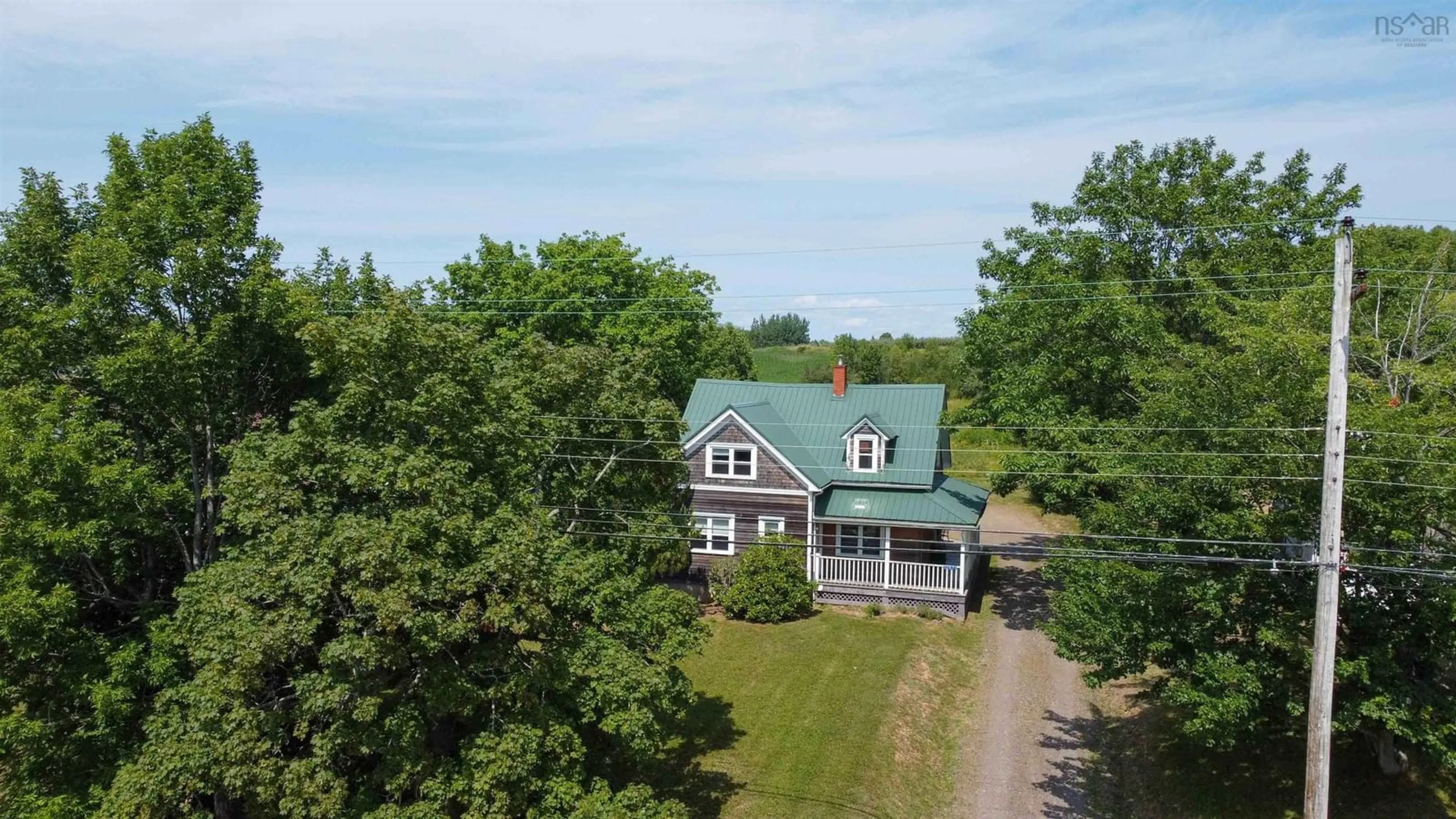 A pic from outside/outdoor area/front of a property/back of a property/a pic from drone, building for 12571 Highway 1, Avonport Nova Scotia B0P 1P0