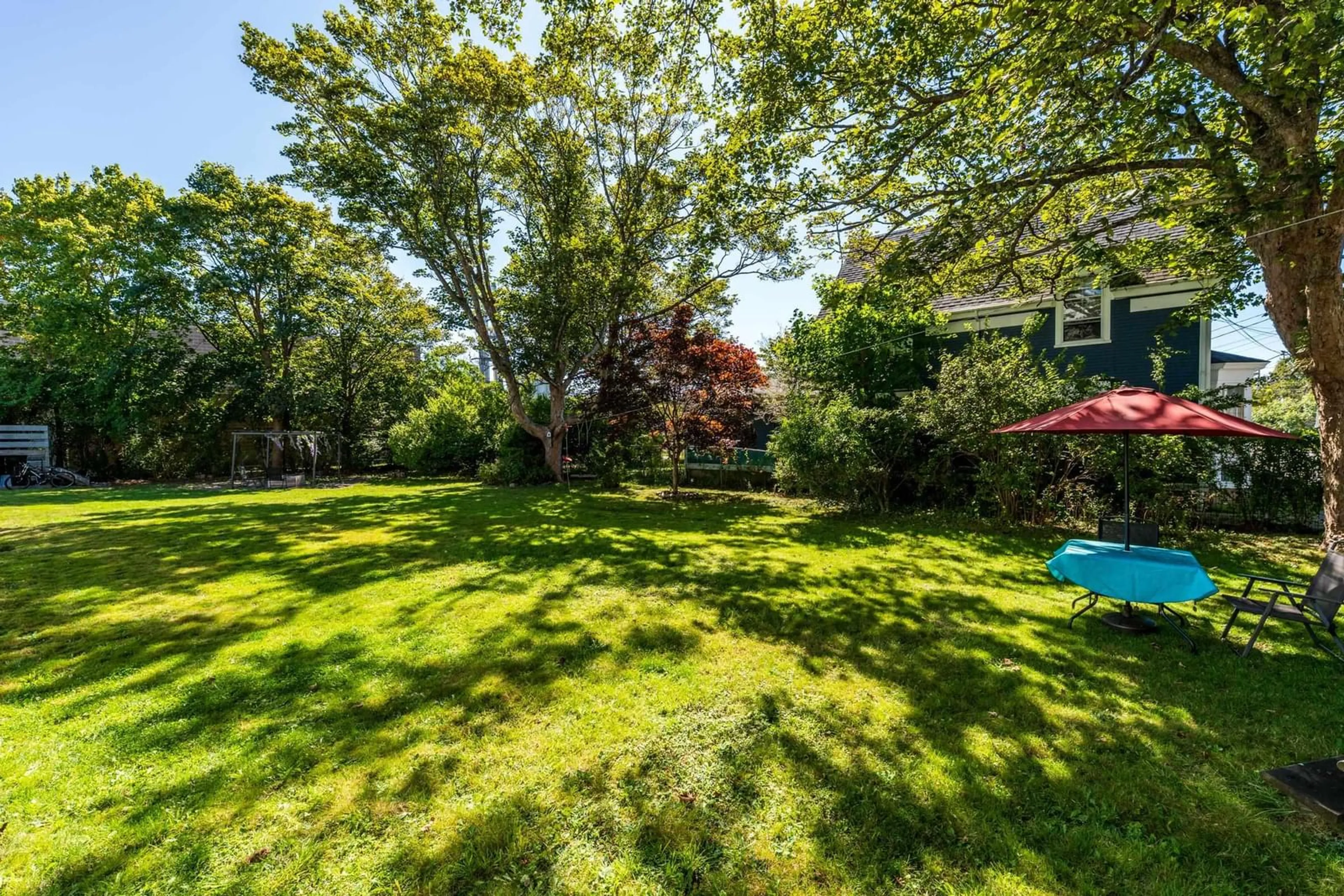 Patio, unknown for 15 Brunswick St, Yarmouth Nova Scotia B5A 2E2