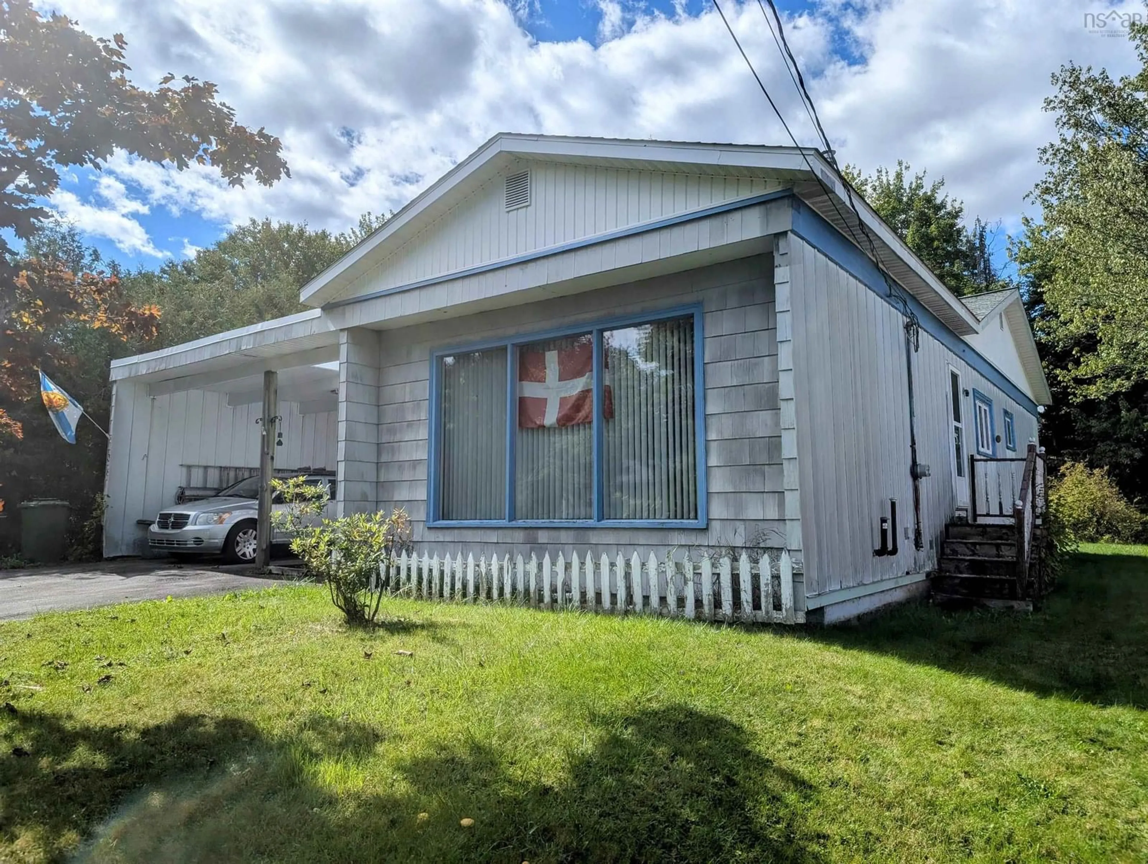 Home with vinyl exterior material, street for 38 Dorothy Dr, Sackville Nova Scotia B4E 1H2