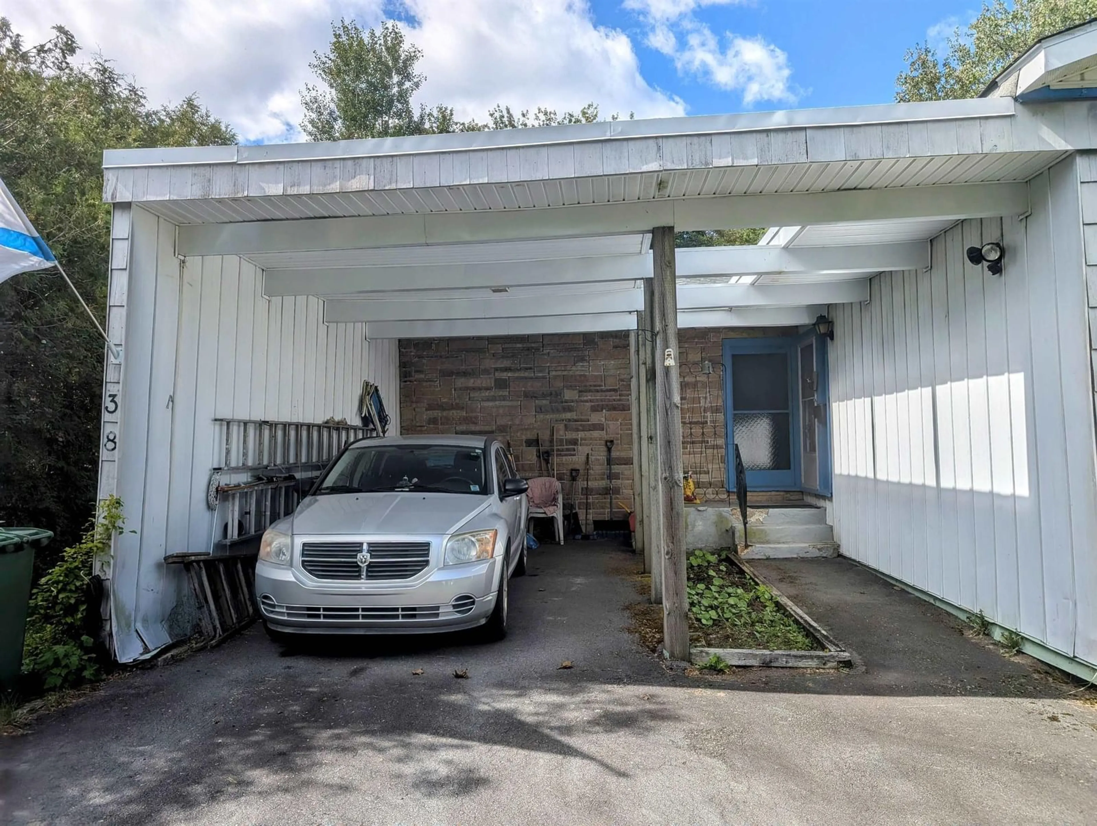 Indoor garage for 38 Dorothy Dr, Sackville Nova Scotia B4E 1H2