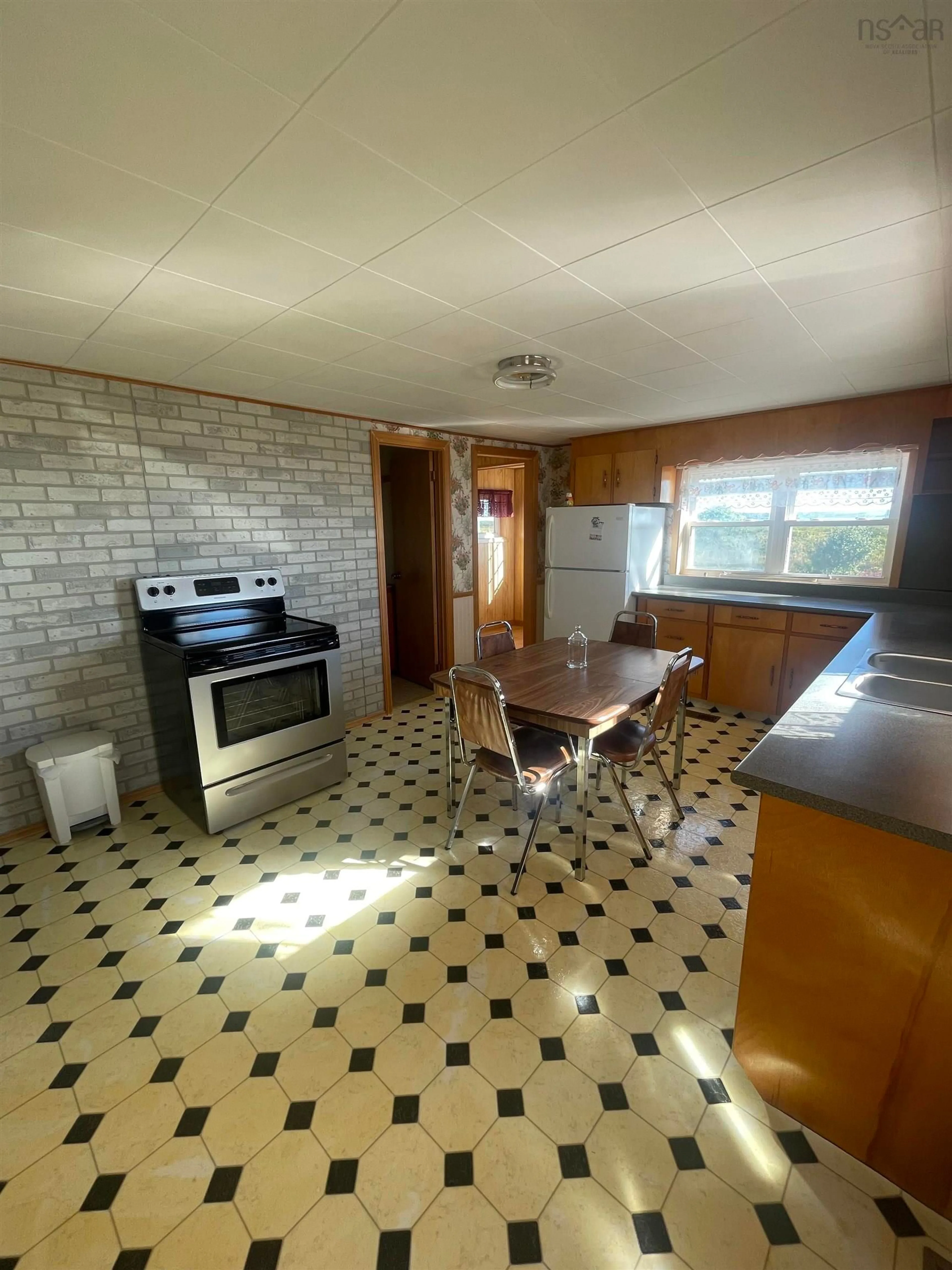 Standard kitchen, ceramic/tile floor for 552 Baccaro Rd, West Baccaro Nova Scotia B0W 1E0