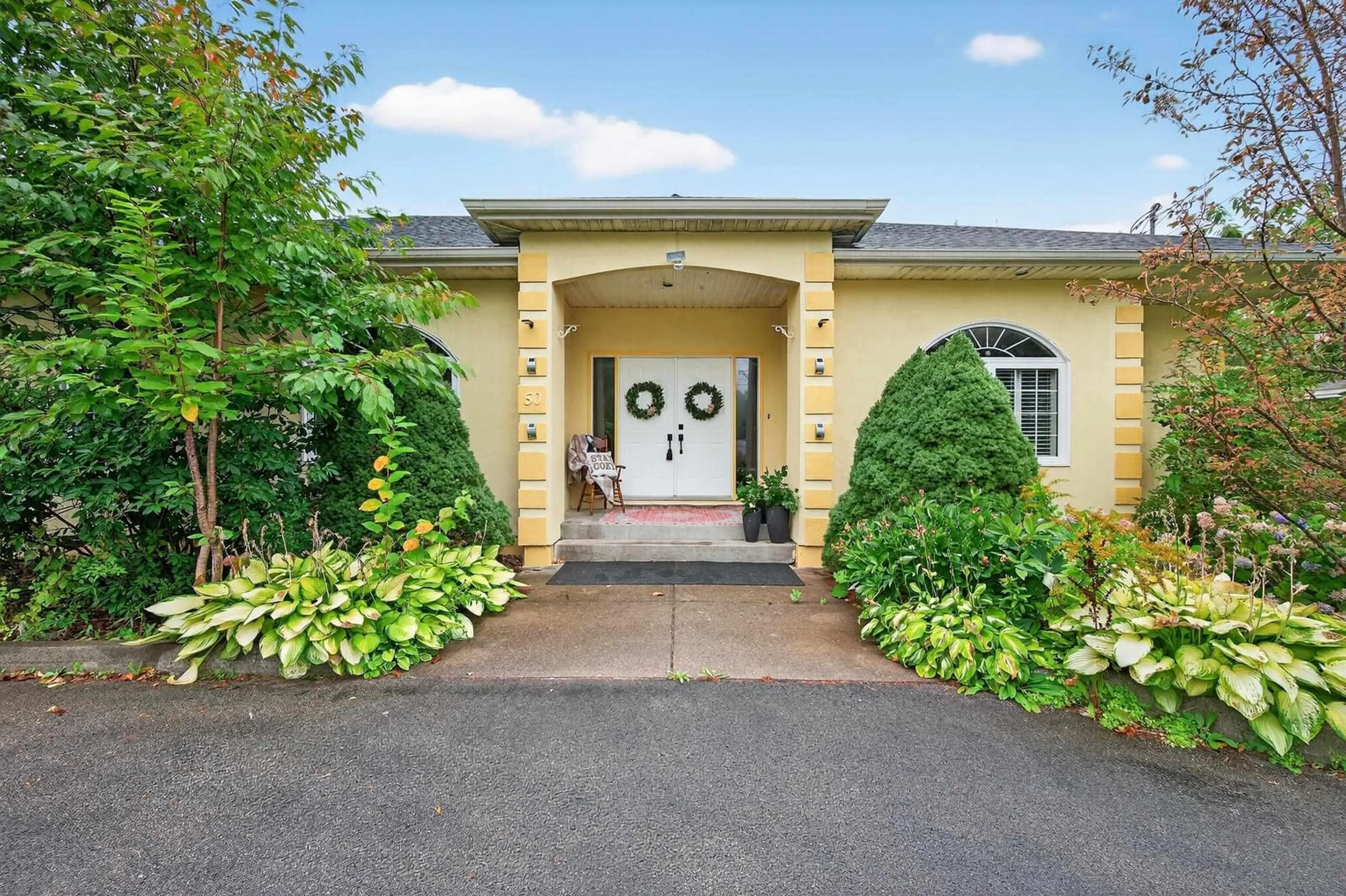 Indoor foyer for 50 Carriage Hill Dr, Sydney River Nova Scotia B1S 3L7