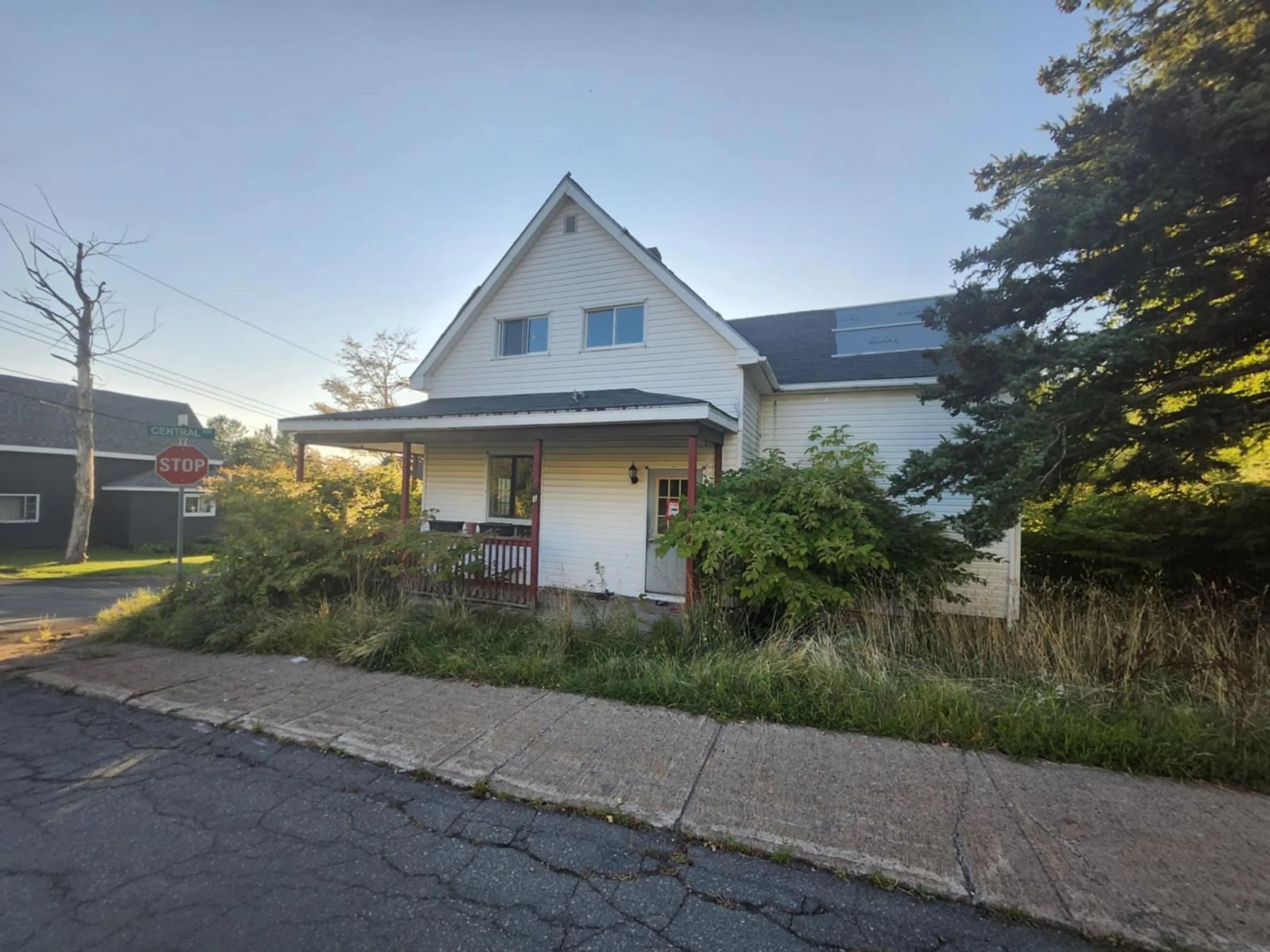 A pic from outside/outdoor area/front of a property/back of a property/a pic from drone, street for 21 Spruce St, Trenton Nova Scotia B0K 1X0