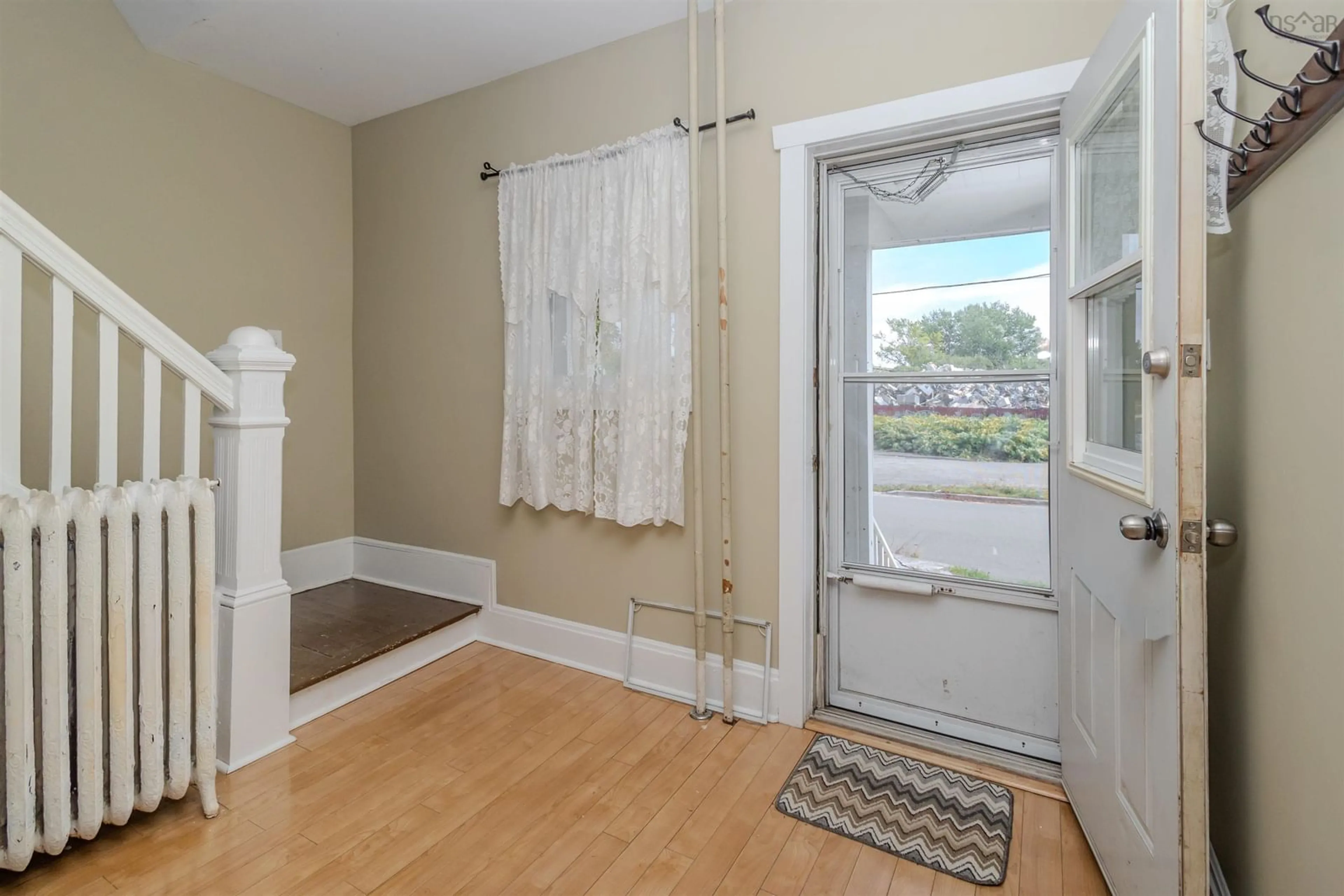 Indoor entryway for 34 Hugh St, Sydney Nova Scotia B1P 1V7
