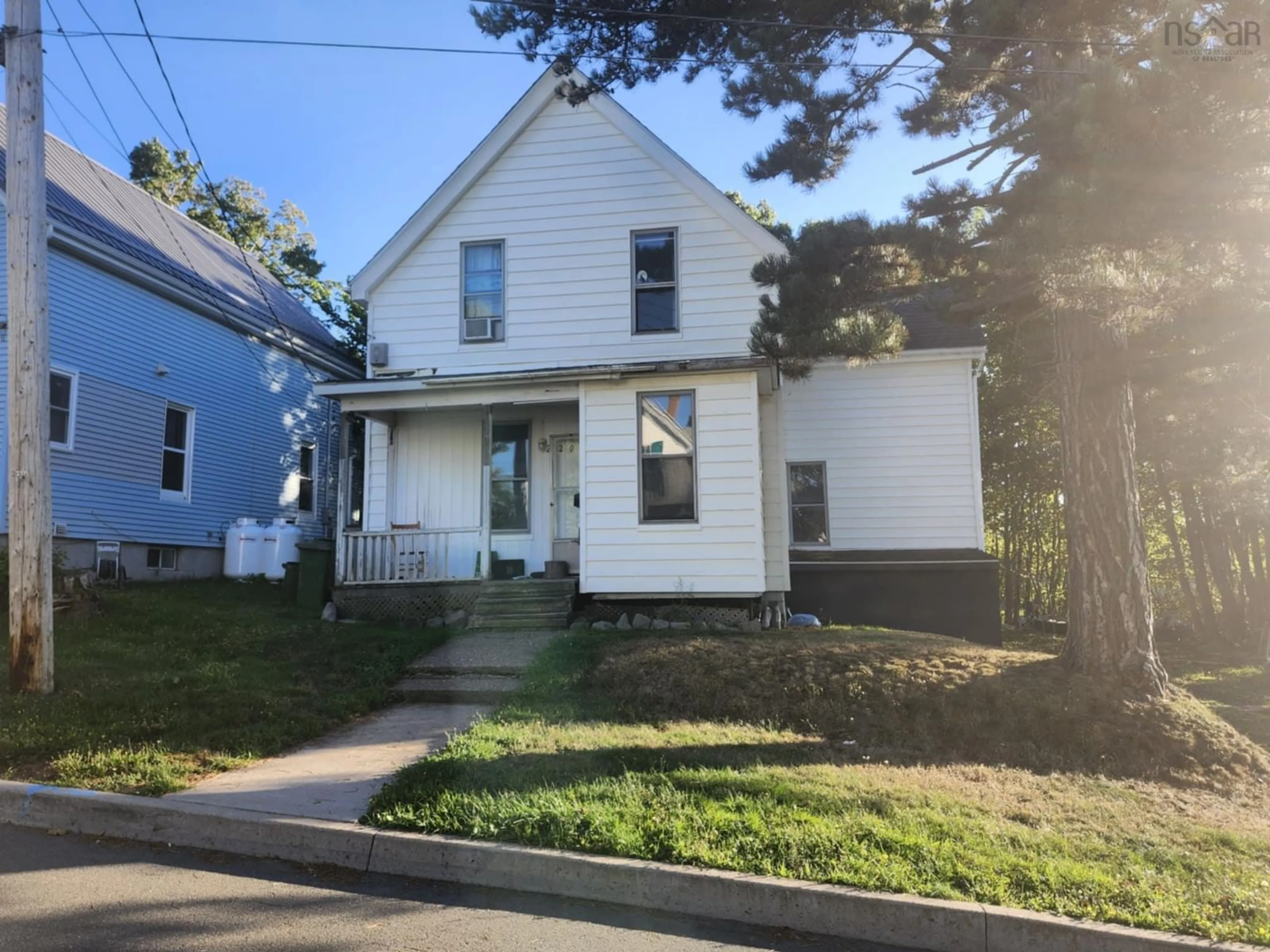 Unknown for 220 Oak St, New Glasgow Nova Scotia B2H 4H2