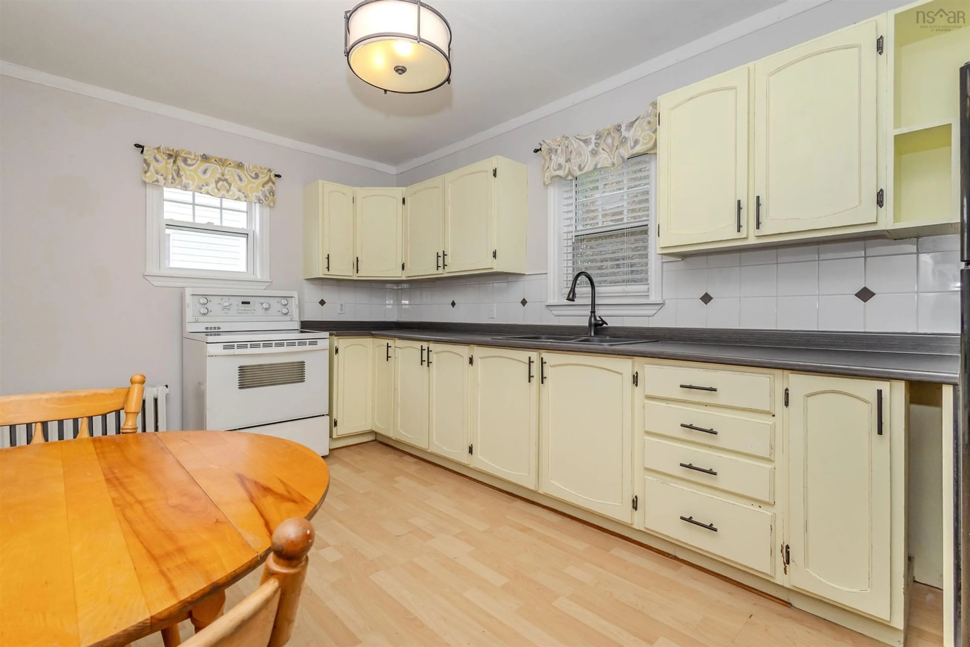 Standard kitchen, unknown for 52 Harrison Ave, Sydney Nova Scotia B1S 2Y2