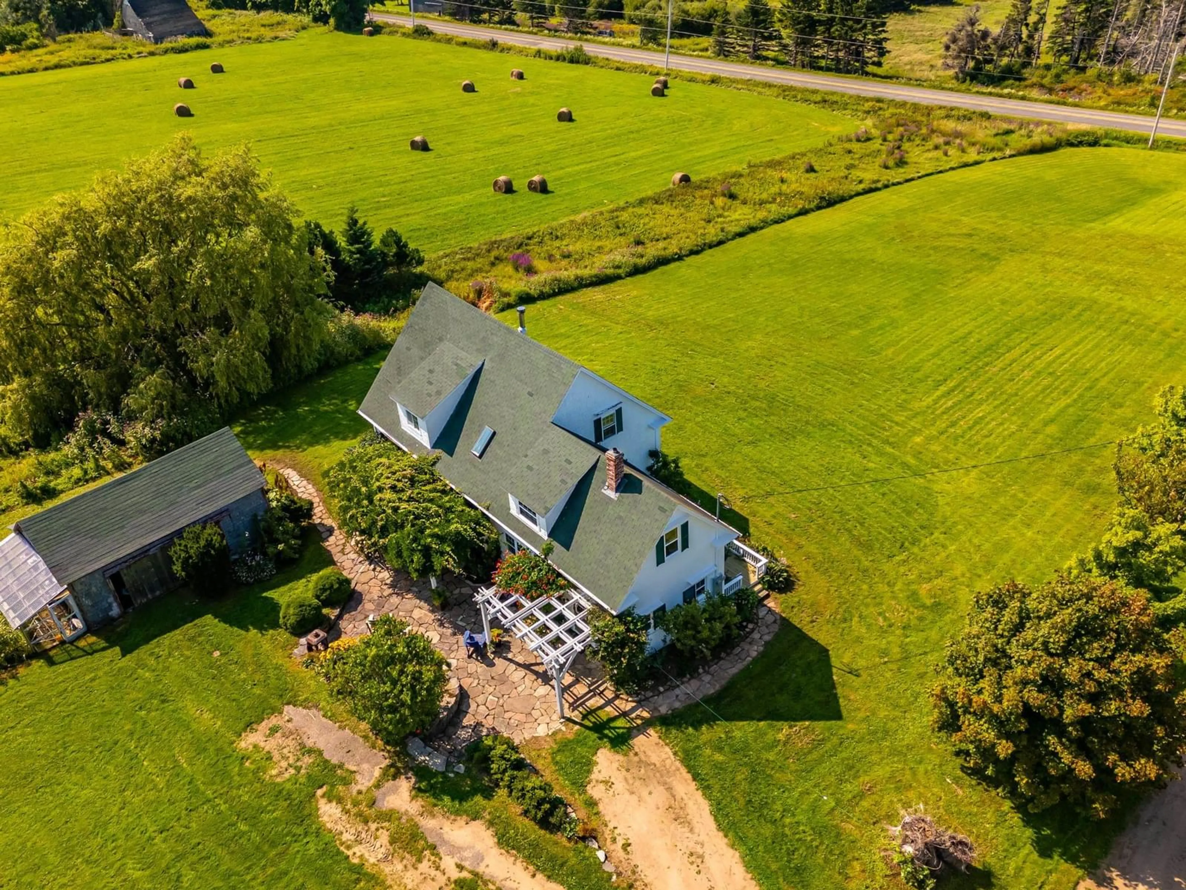 A pic from outside/outdoor area/front of a property/back of a property/a pic from drone, unknown for 9262 St Croix Cove Rd, St Croix Cove Nova Scotia B0S 1L0