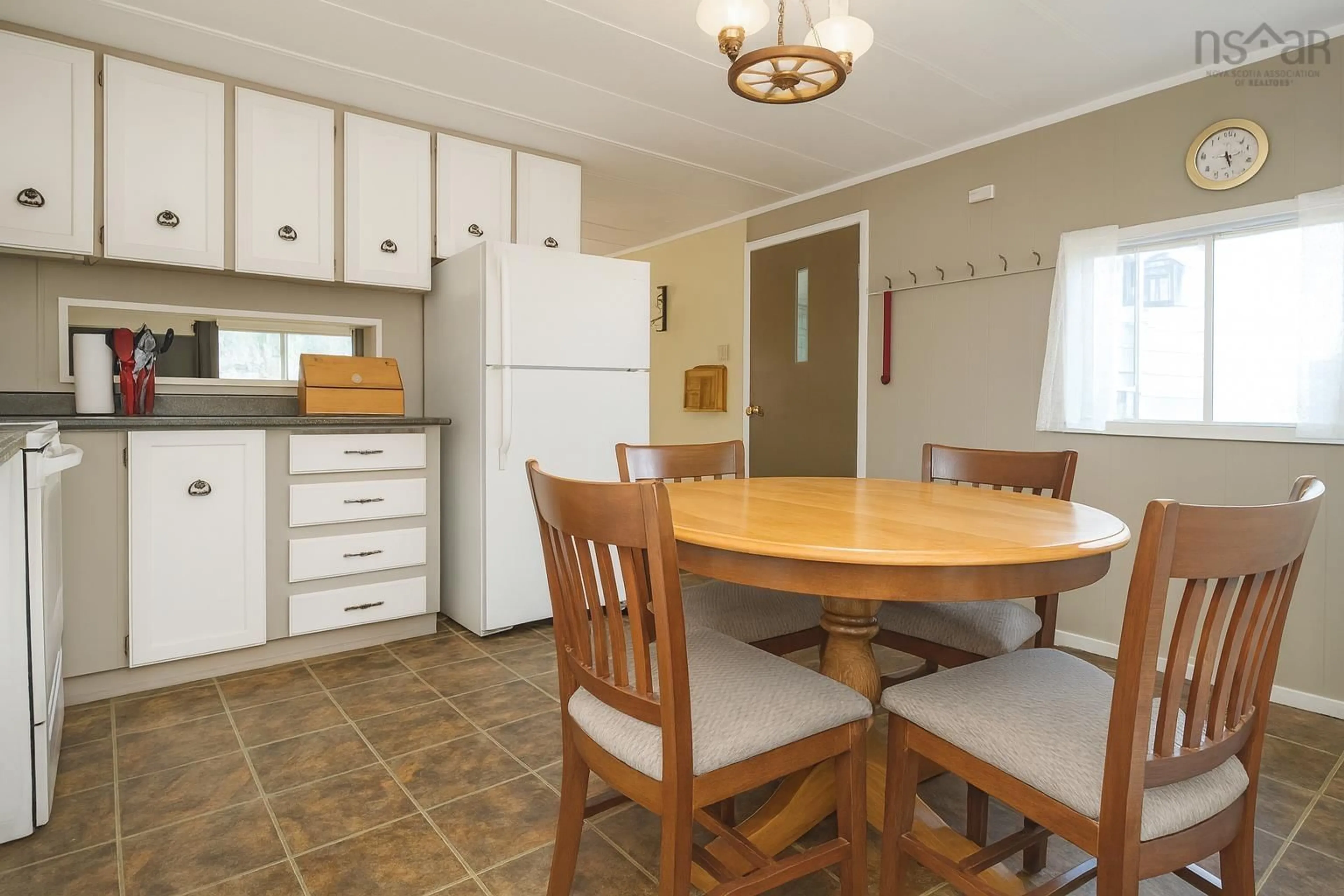 Standard kitchen, unknown for 13672 Highway 1, Hants Border Nova Scotia B0P 1P0