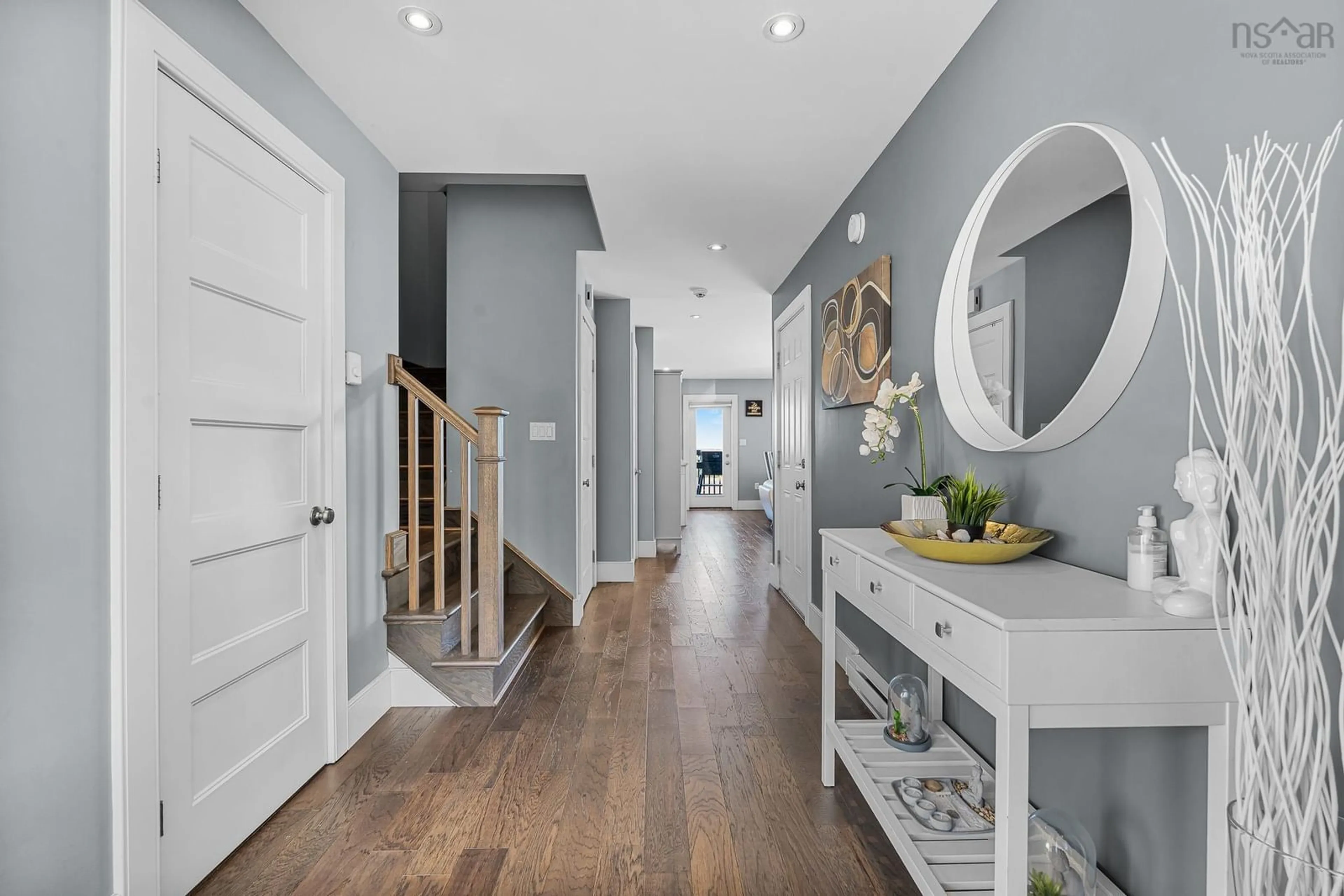 Indoor entryway for 61 Executive Dr, Middle Sackville Nova Scotia B4E 0M5