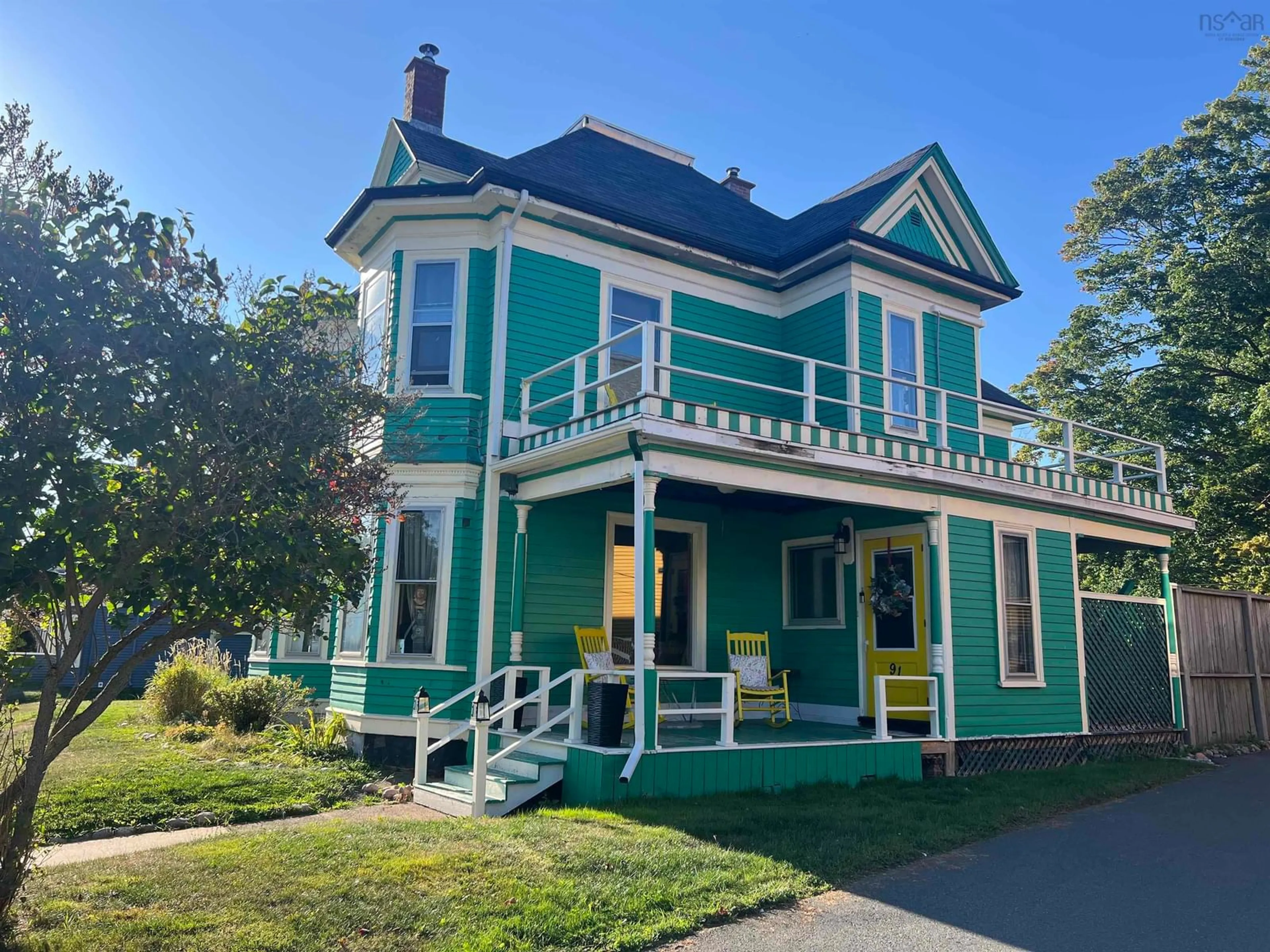 Home with vinyl exterior material, street for 91 Victoria St, Truro Nova Scotia B2N 1Y9