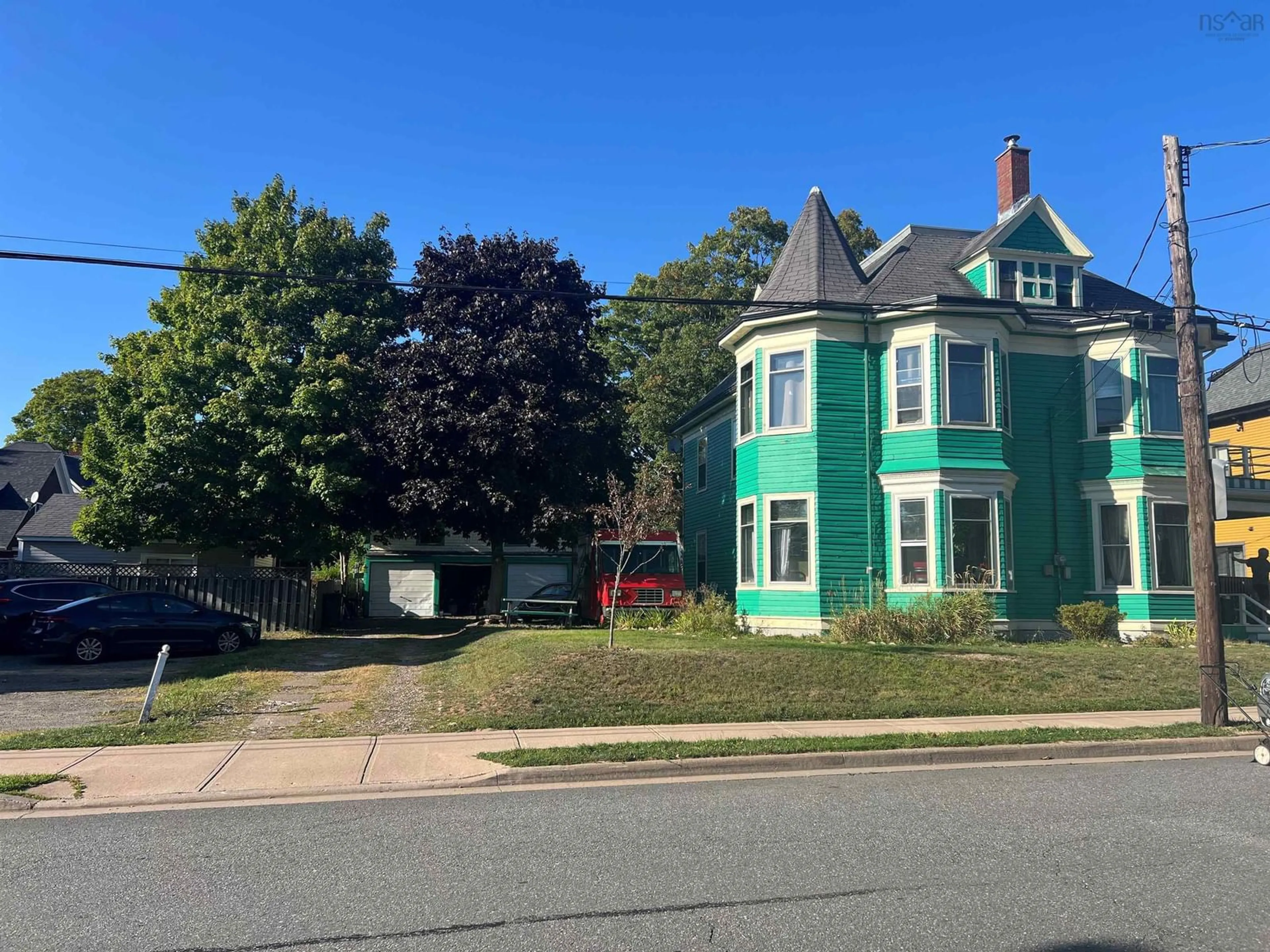Home with vinyl exterior material, street for 91 Victoria St, Truro Nova Scotia B2N 1Y9