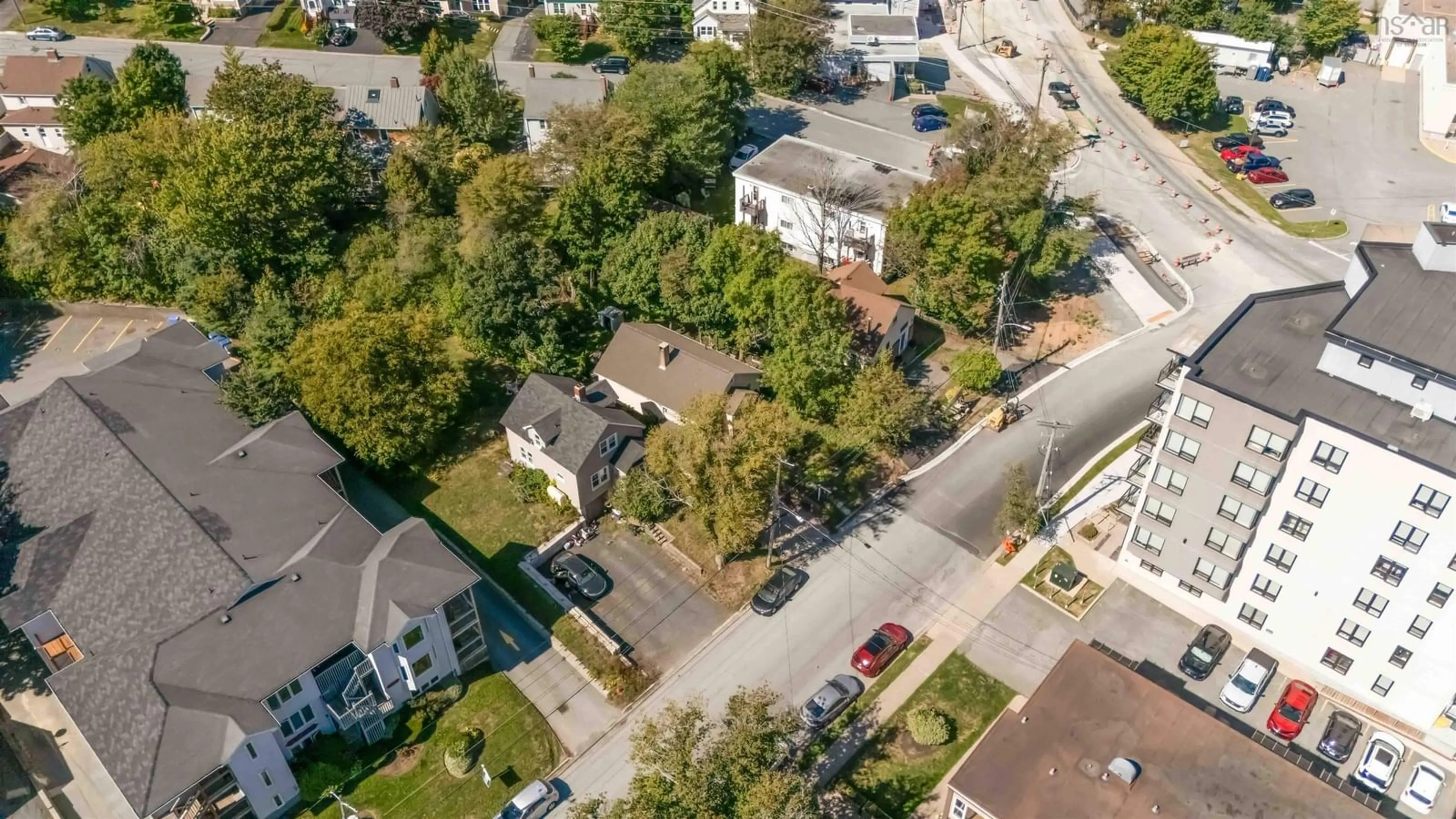 A pic from outside/outdoor area/front of a property/back of a property/a pic from drone, street for 3352 Westerwald St, Halifax Nova Scotia B3N 2R7