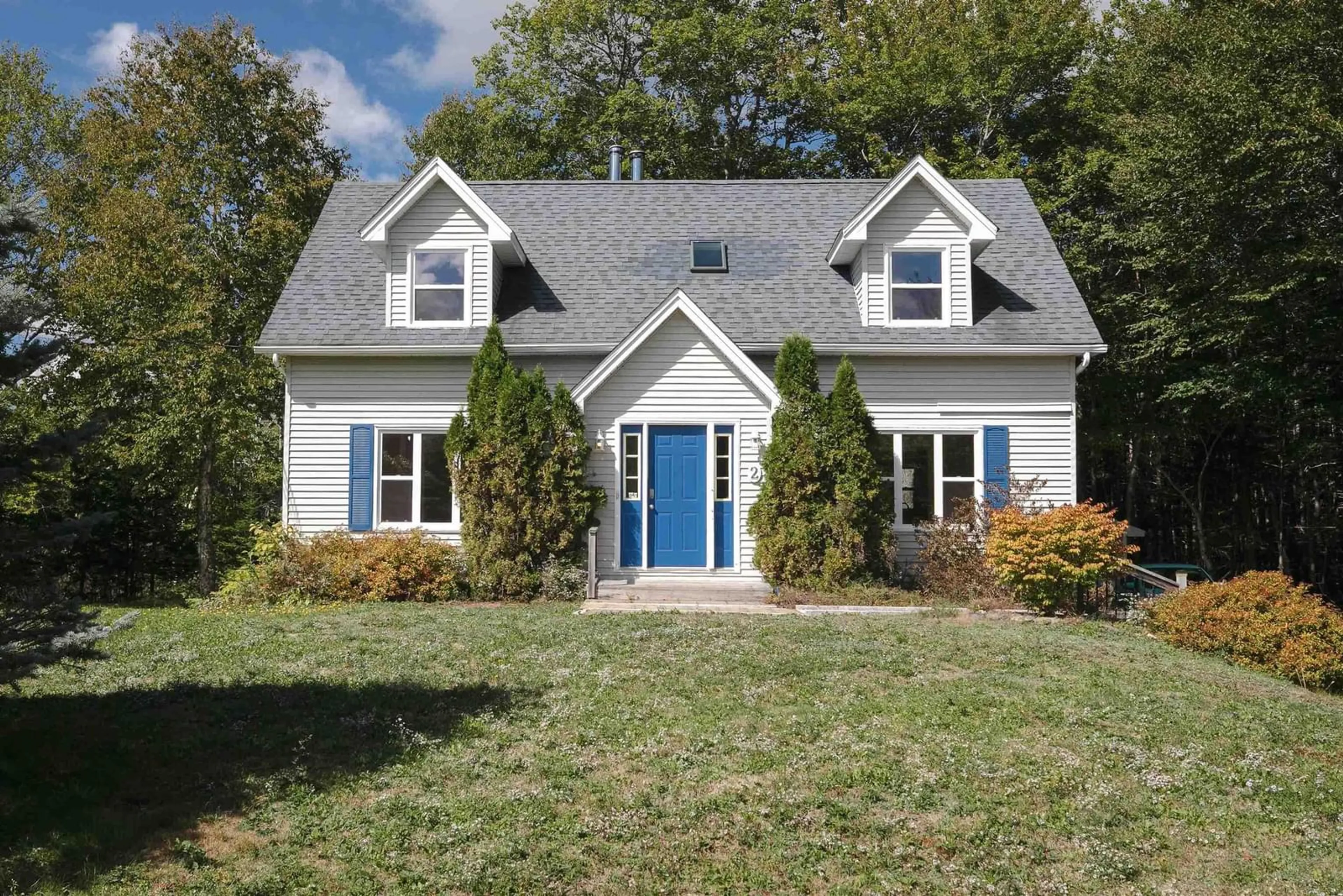 Home with vinyl exterior material, street for 2 Vrege, Hammonds Plains Nova Scotia B4B 1K2
