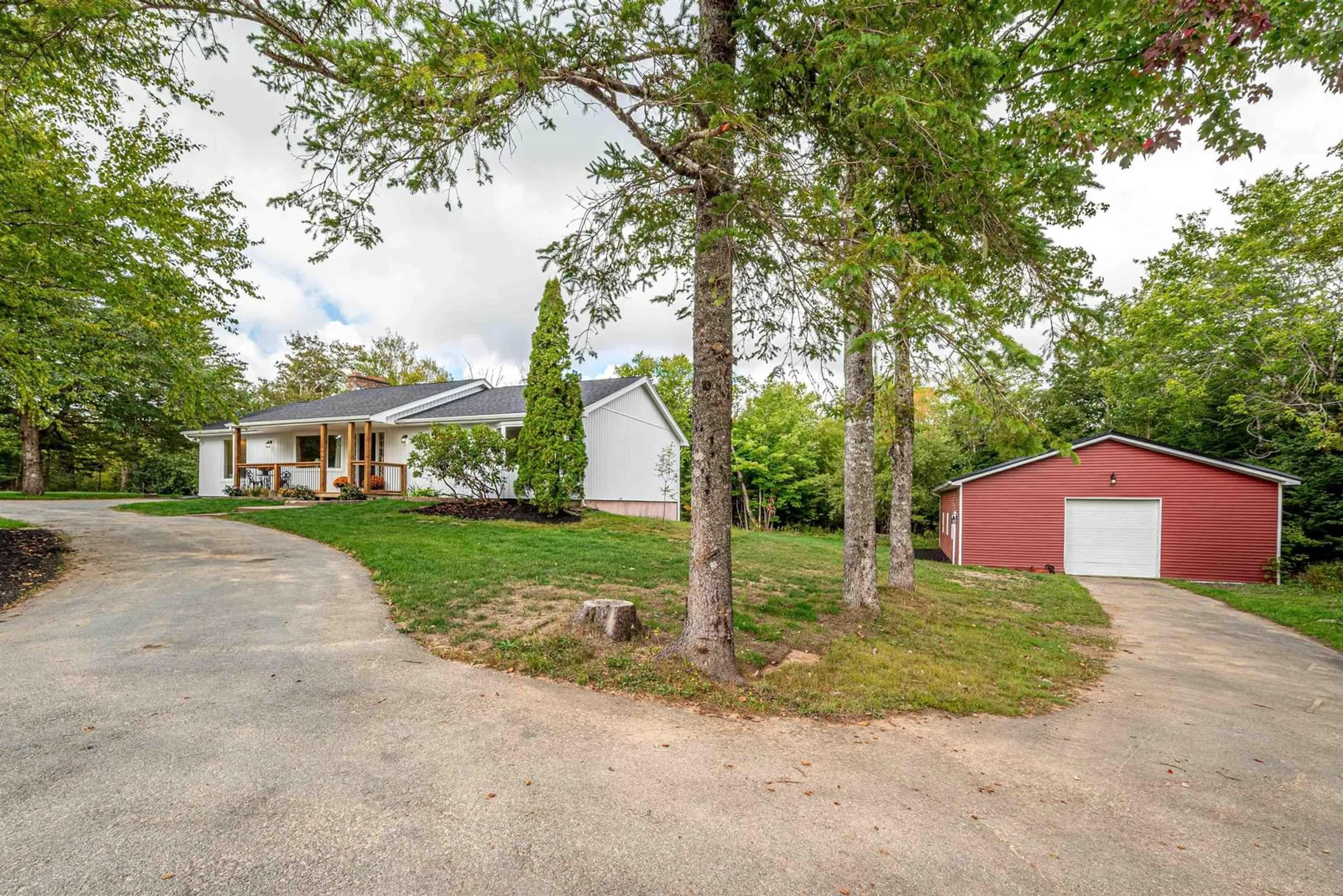 A pic from outside/outdoor area/front of a property/back of a property/a pic from drone, street for 463 South Rawdon Rd, Mount Uniacke Nova Scotia B0N 1Z0