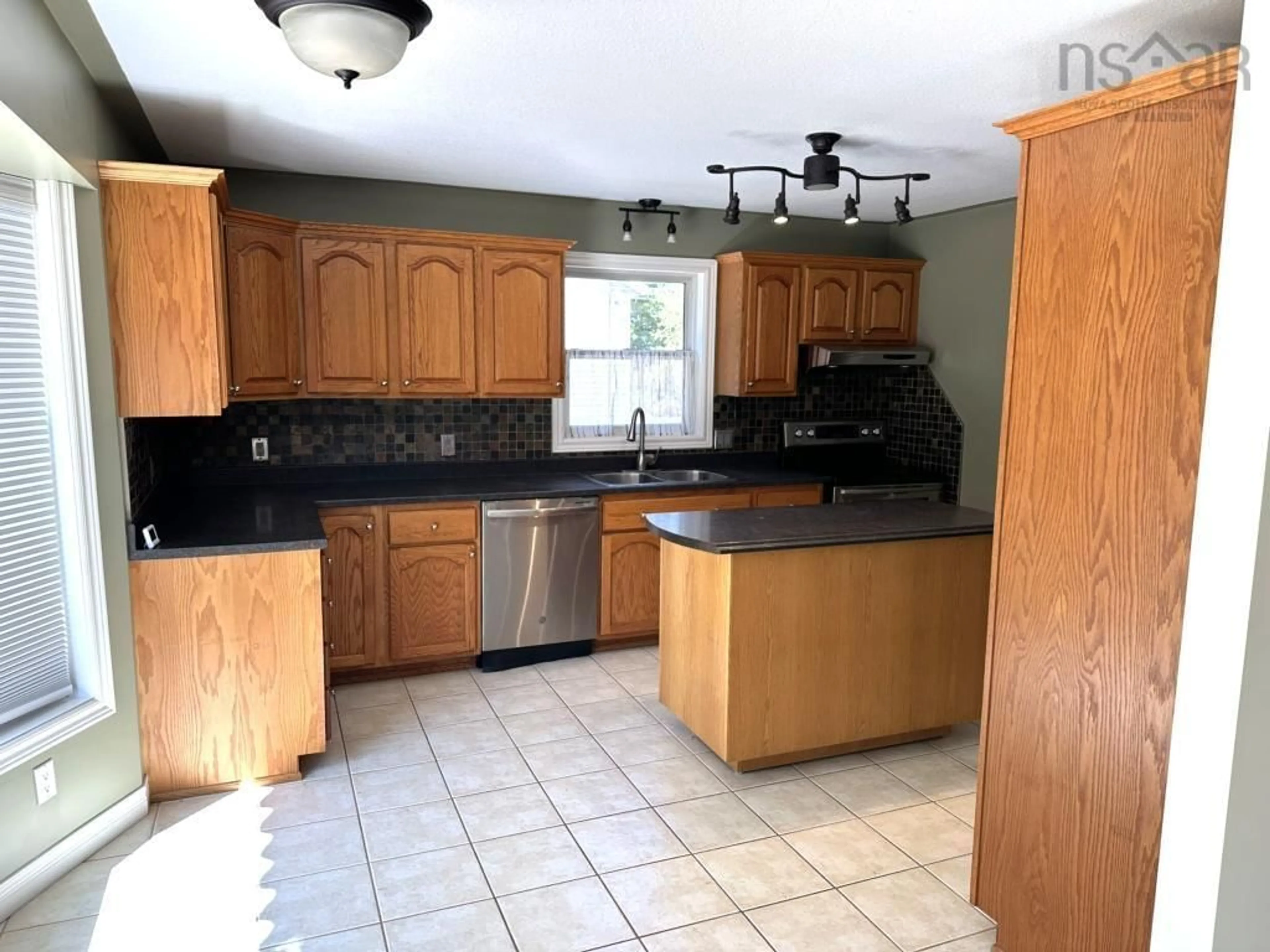 Open concept kitchen, ceramic/tile floor for 1779 Drummond Dr, Kingston Nova Scotia B0P 1R0