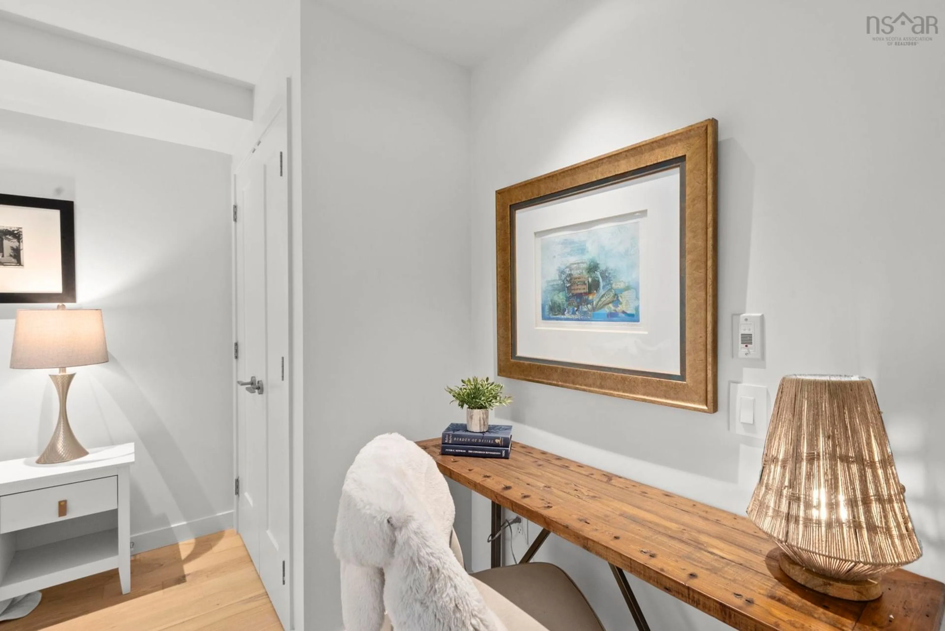 Indoor entryway for 1947 Preston St #106, Halifax Nova Scotia B3H 3V9