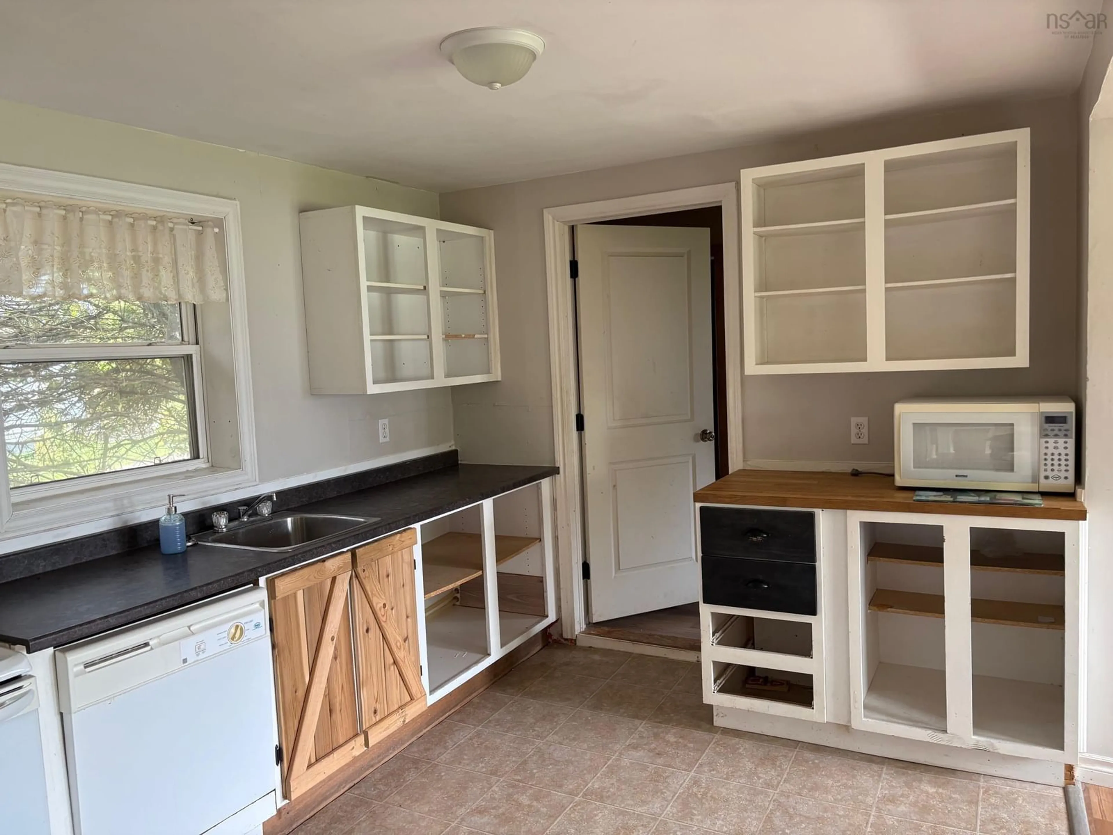 Standard kitchen, unknown for 126 George St, Stewiacke Nova Scotia B0N 2J0