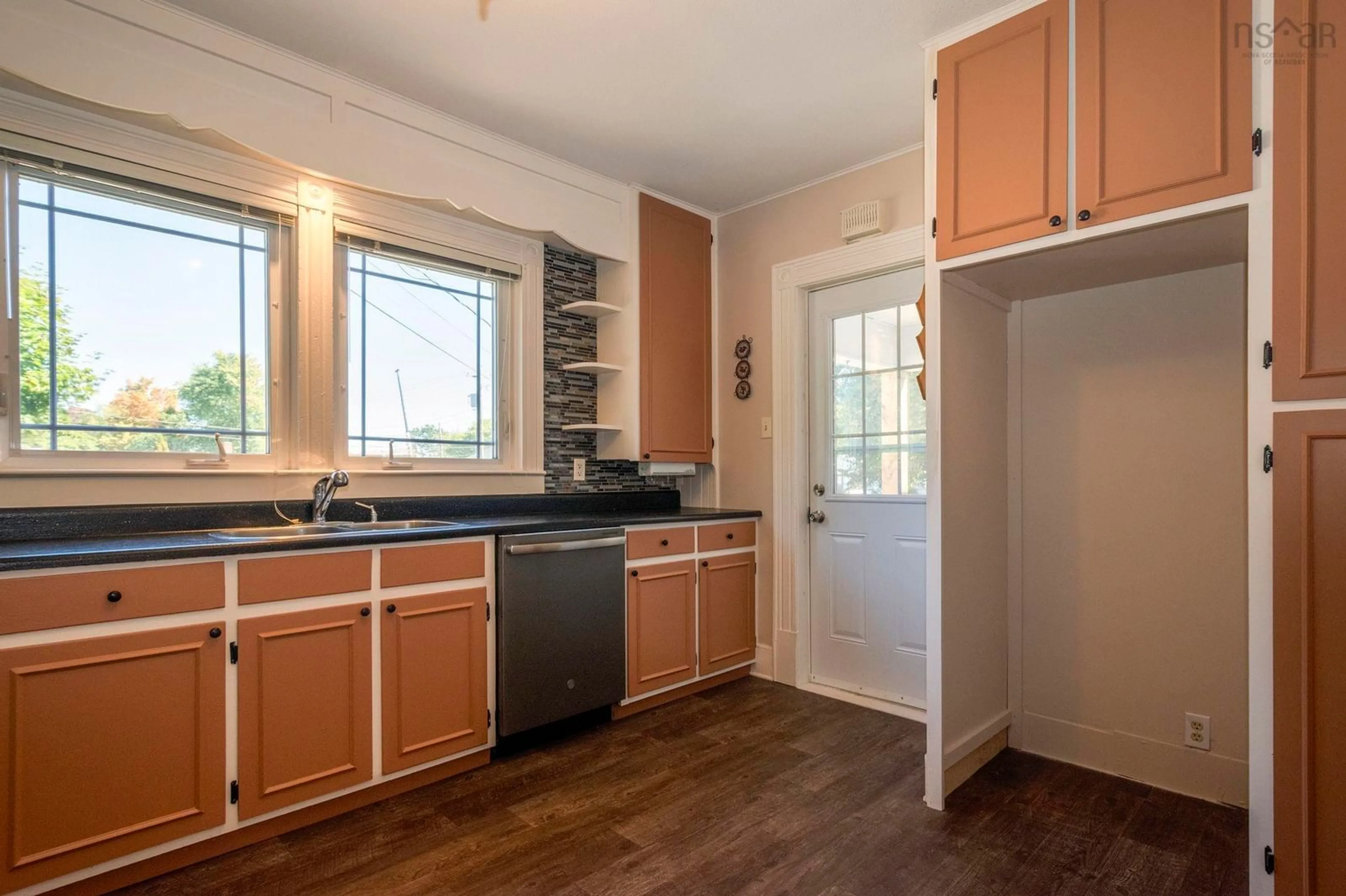 Standard kitchen, unknown for 419 Main St, Middleton Nova Scotia B0S 1M0