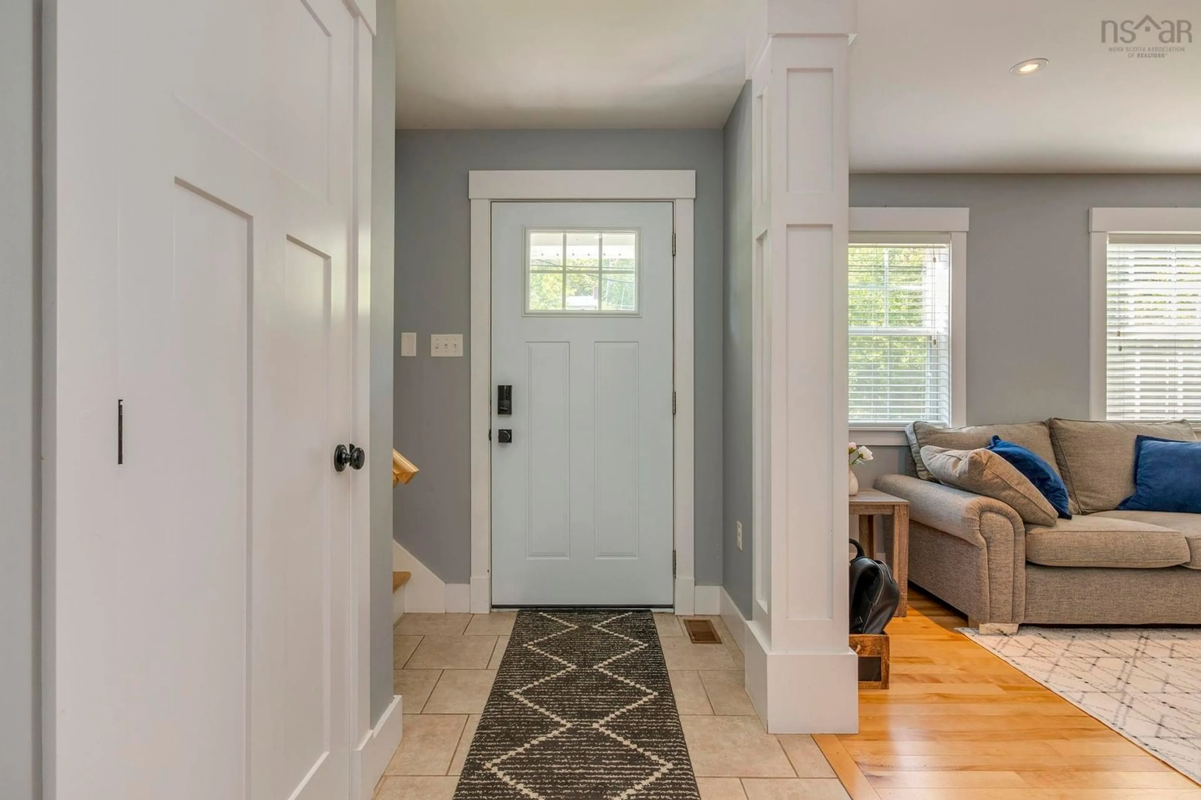 Indoor entryway for 1095 Beaver Bank Rd, Beaver Bank Nova Scotia B4G 1B1
