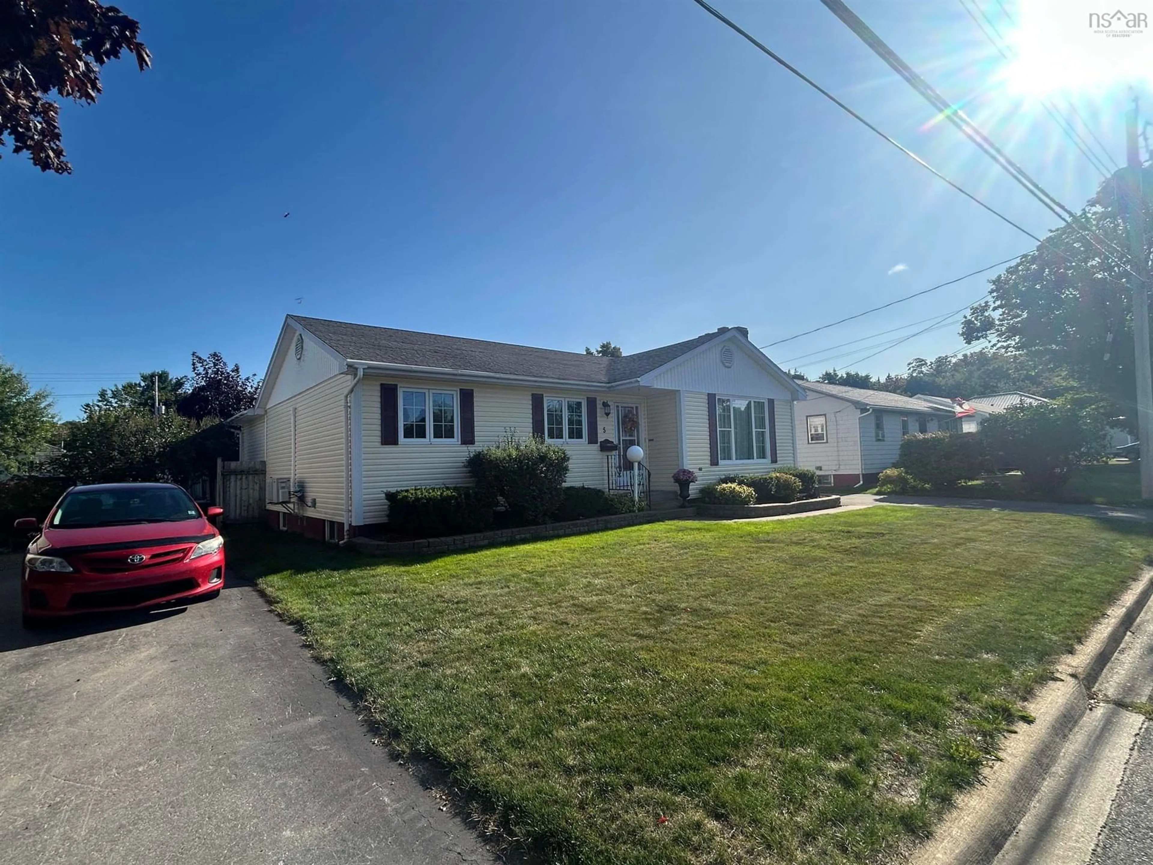 Unknown for 5 Coady Avenue, Antigonish Nova Scotia B2G 1T9