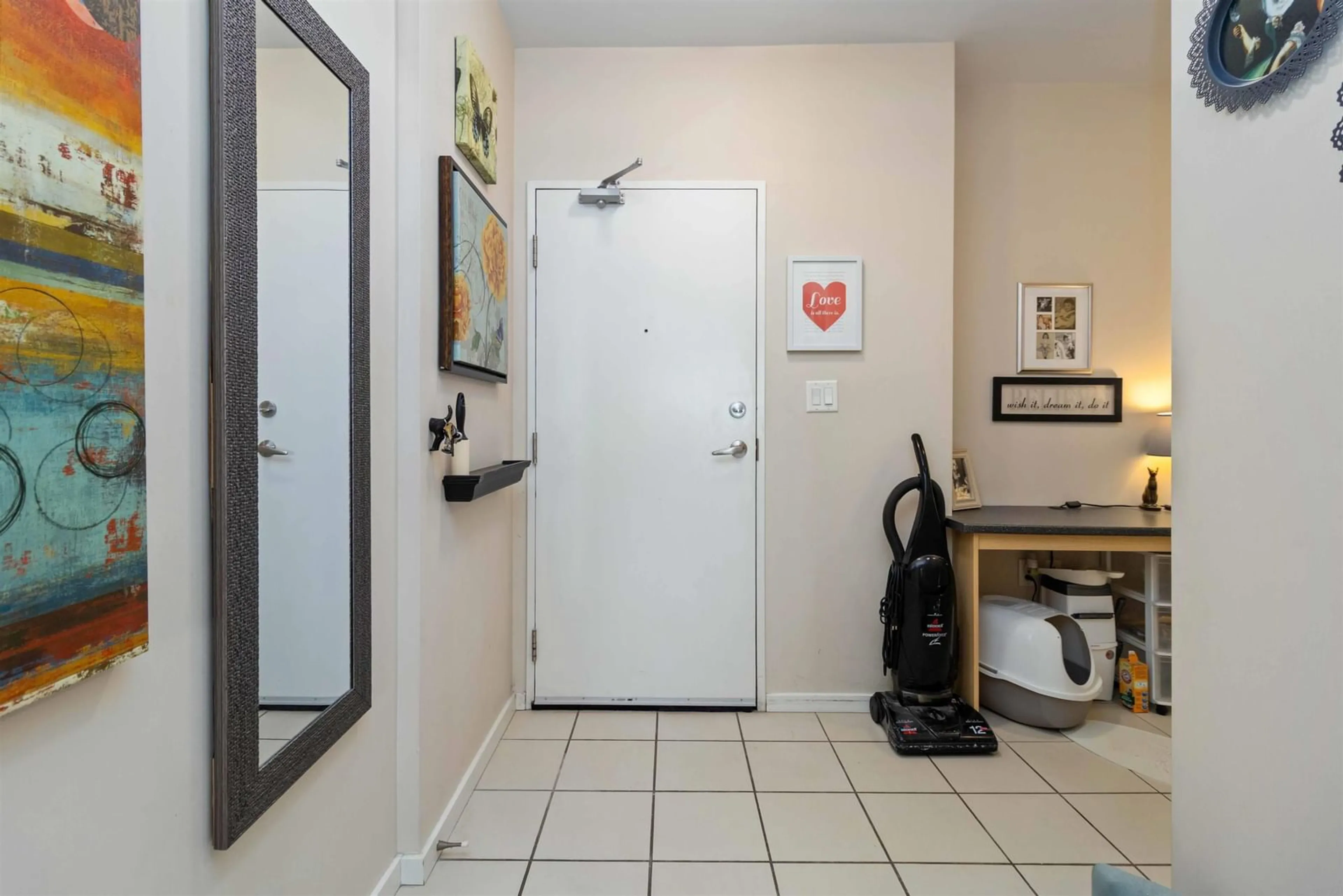 Indoor entryway for 5221 Nora Bernard St #408, Halifax Nova Scotia B3K 0B6