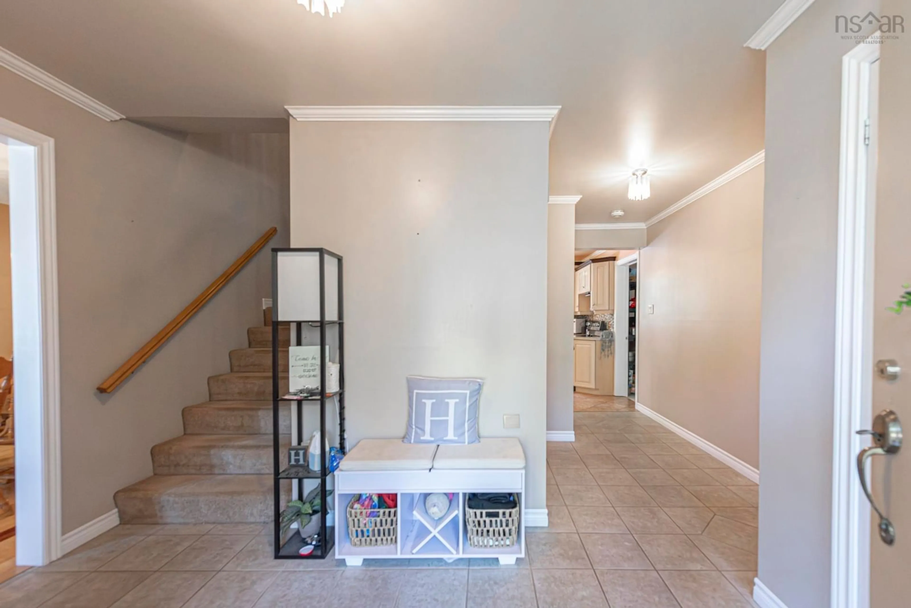 Indoor foyer for 113 Aspen St, Stellarton Nova Scotia B0K 1S0