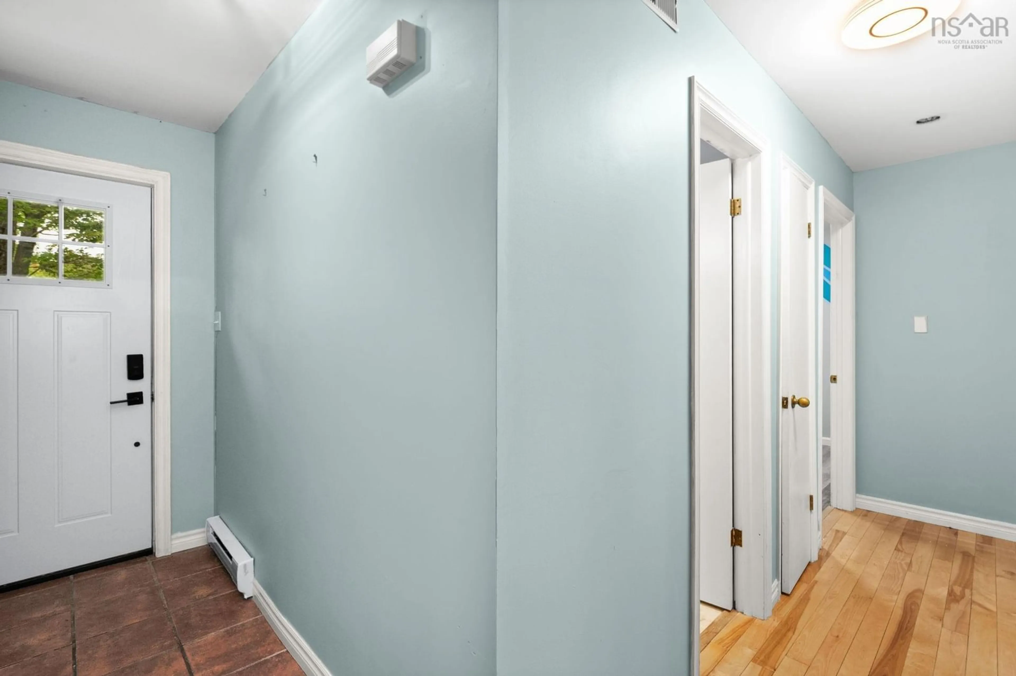 Indoor entryway for 123 Lockview Rd, Fall River Nova Scotia B2T 1J1