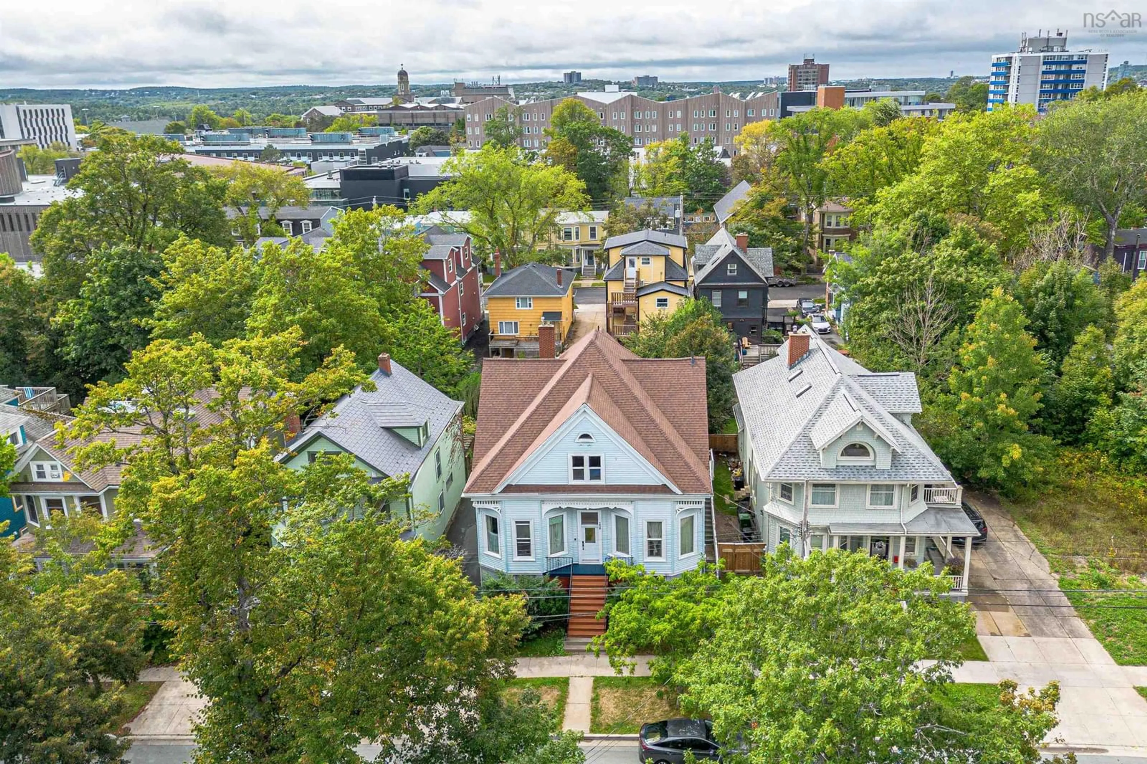 A pic from outside/outdoor area/front of a property/back of a property/a pic from drone, city buildings view from balcony for 1430/1432 Edward St, Halifax Nova Scotia B3H 3H6