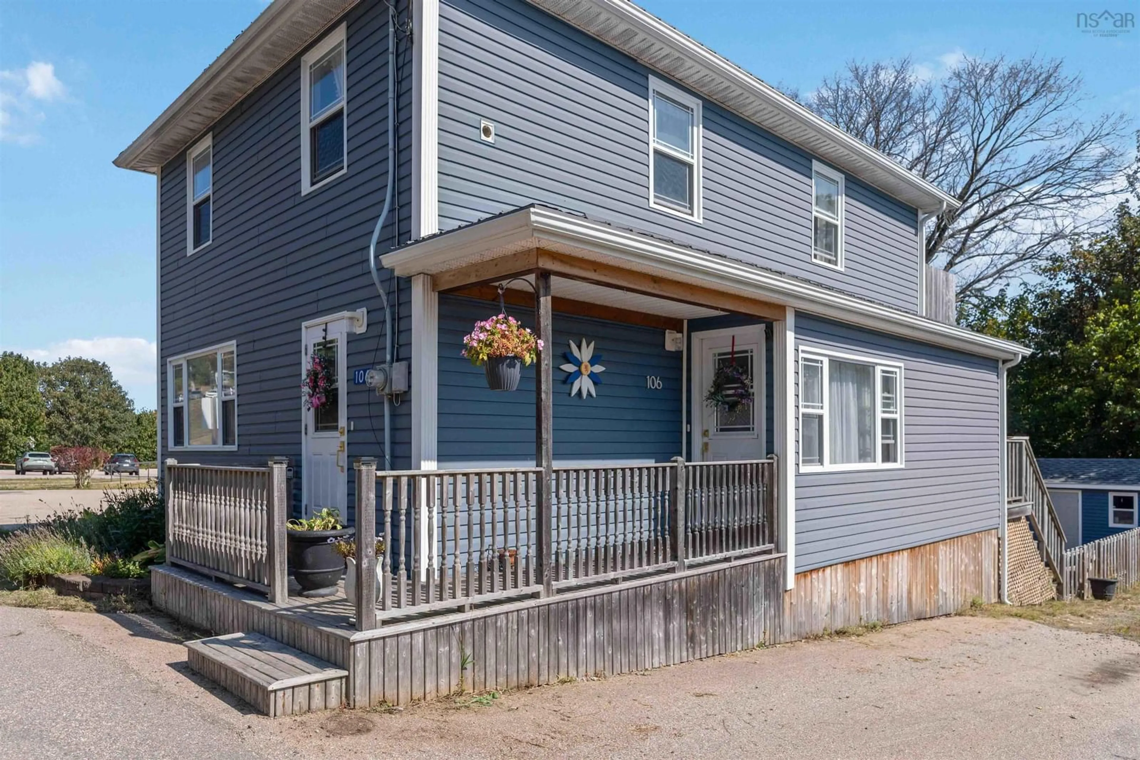 Patio, street for 106 Queen St, Digby Nova Scotia B0V 1A0