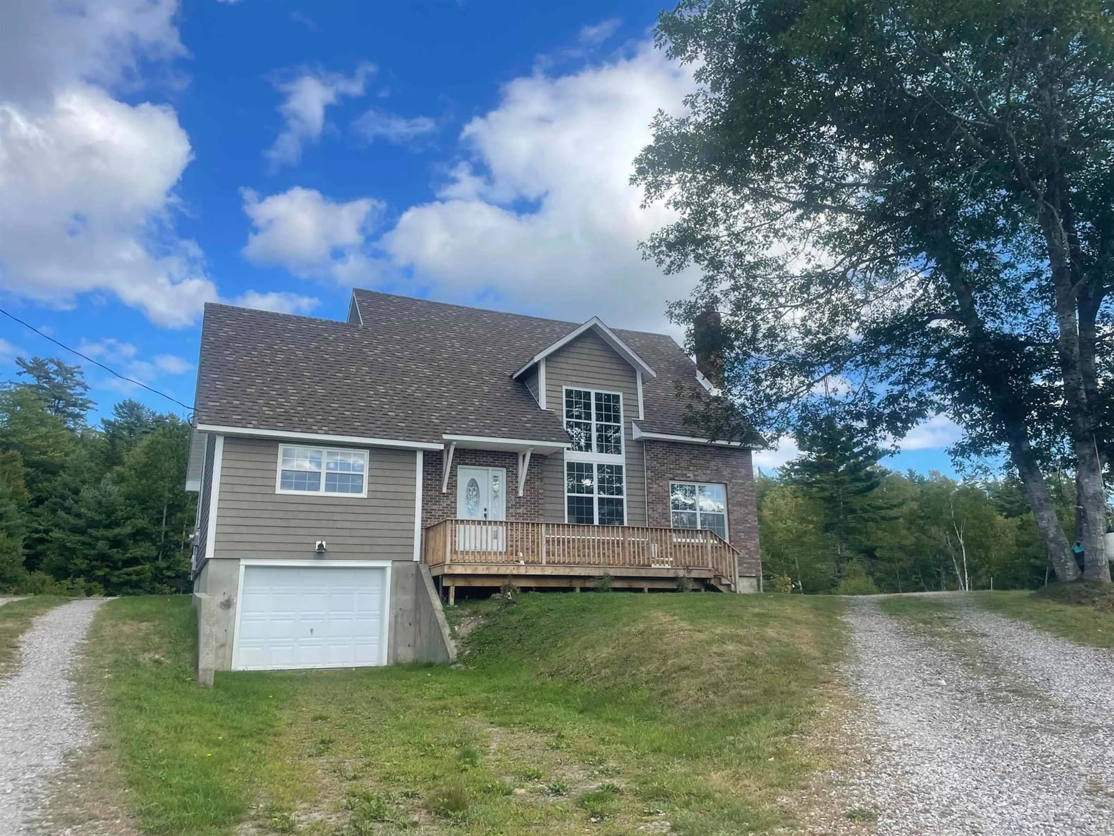 Home with vinyl exterior material, unknown for 6200 Highway 3, Jordan Falls Nova Scotia B0T 1J0