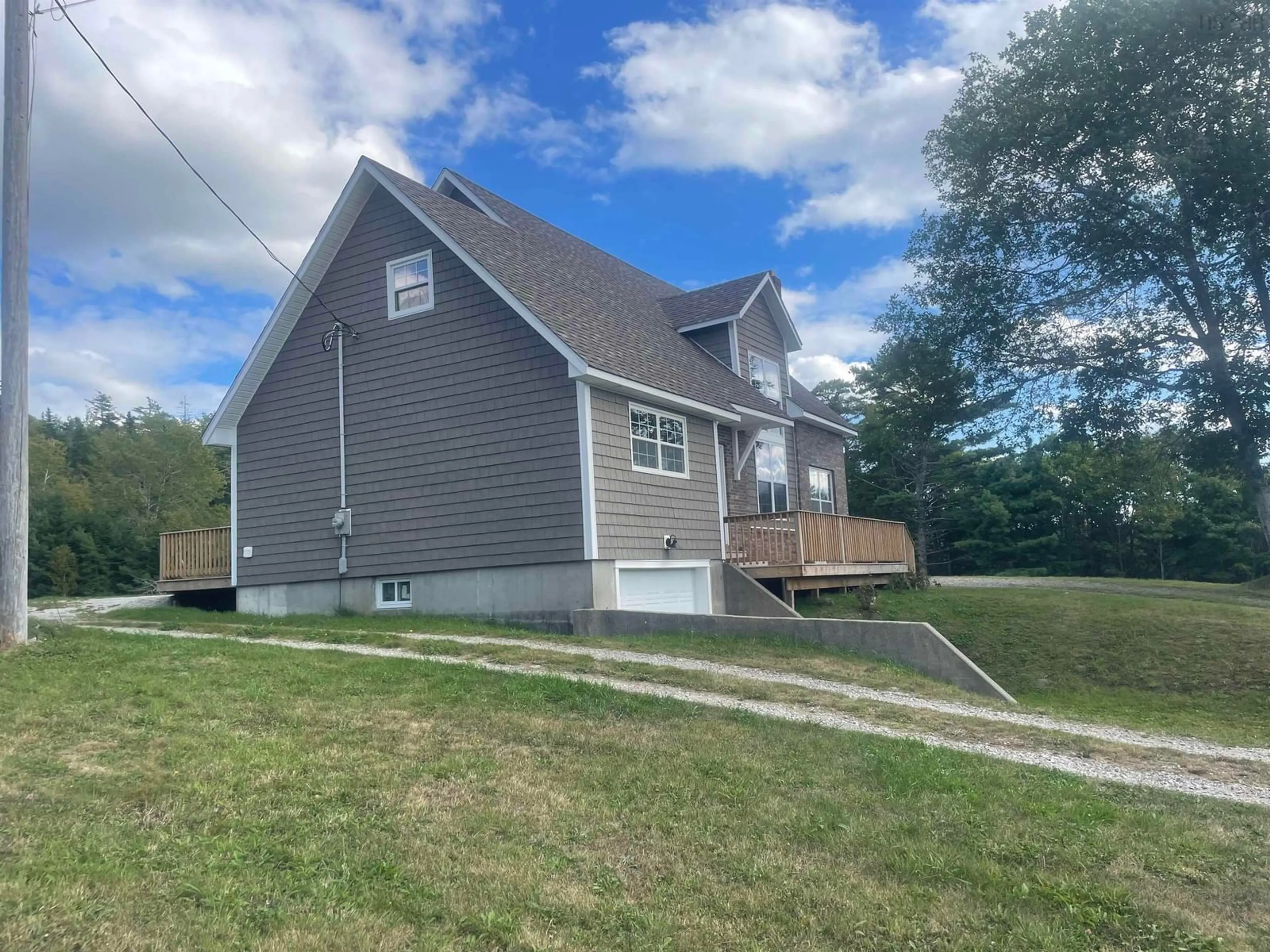 Home with vinyl exterior material, unknown for 6200 Highway 3, Jordan Falls Nova Scotia B0T 1J0