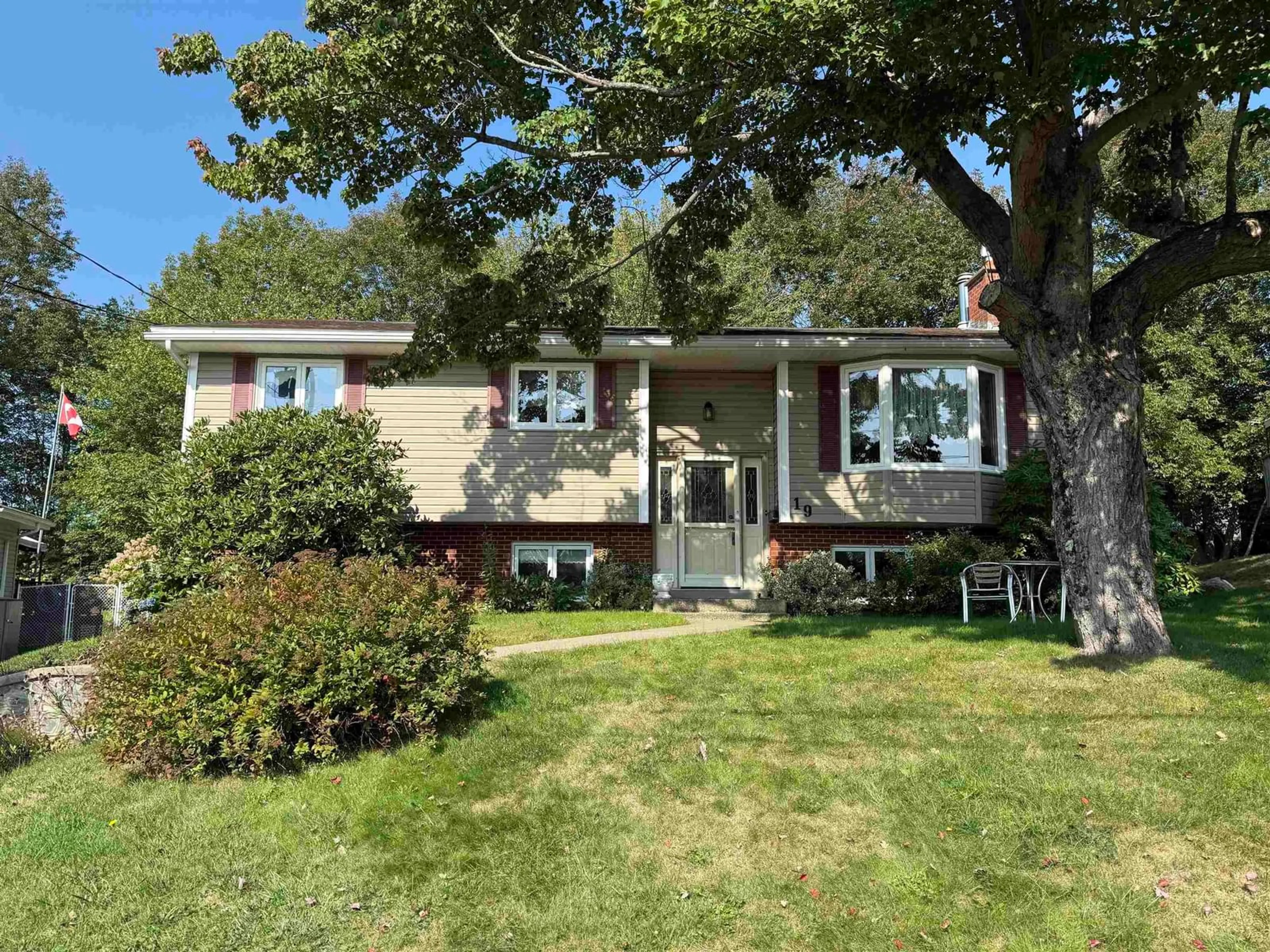 Home with vinyl exterior material, street for 19 Eastwood Crt, Cole Harbour Nova Scotia B2W 4J3