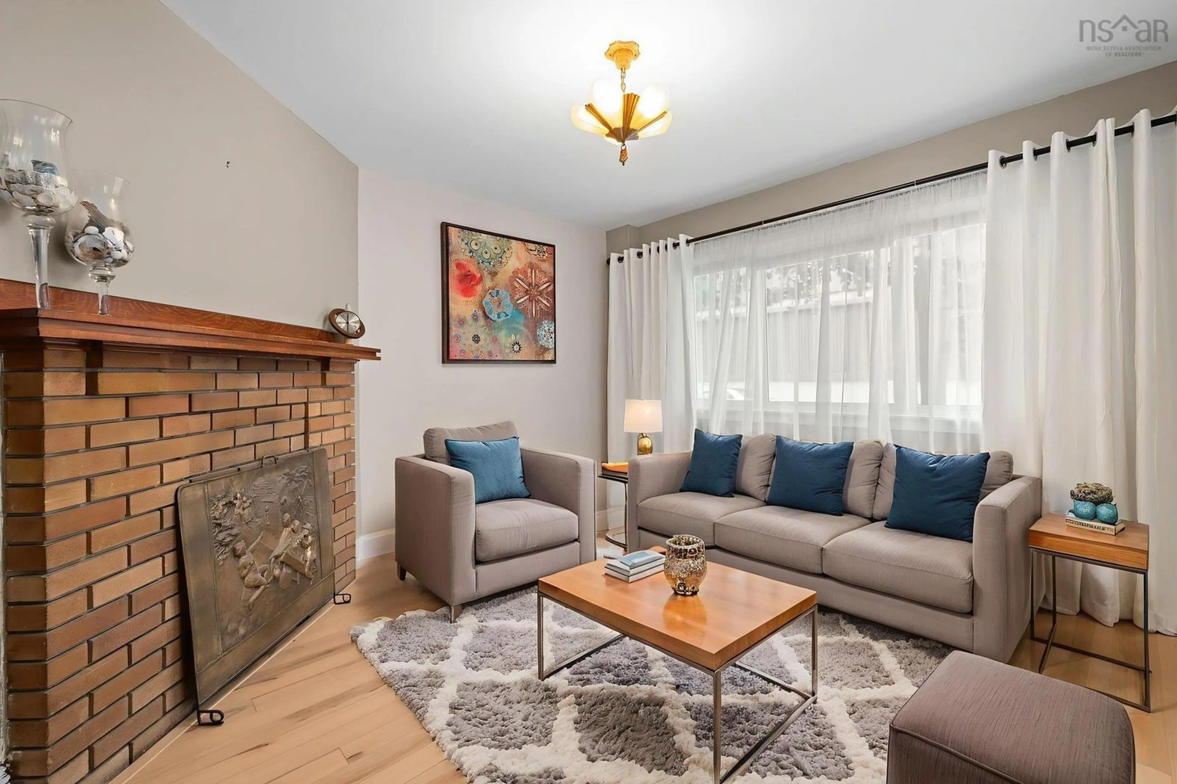 Living room with furniture, unknown for 5726 Willow St, Halifax Nova Scotia B3K 1L7
