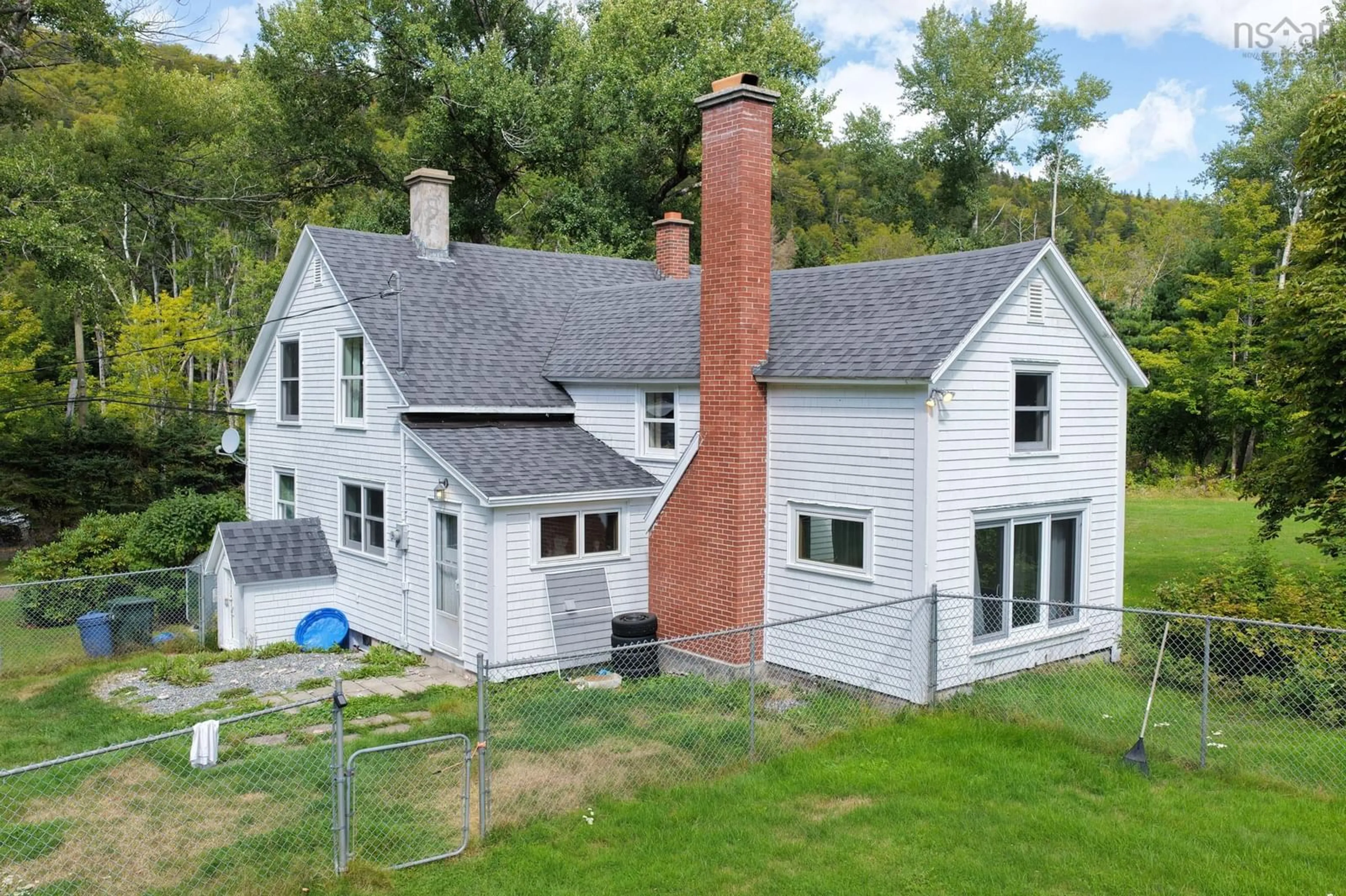 A pic from outside/outdoor area/front of a property/back of a property/a pic from drone, building for 1525 Coxheath Rd, Coxheath Nova Scotia B1L 1B3