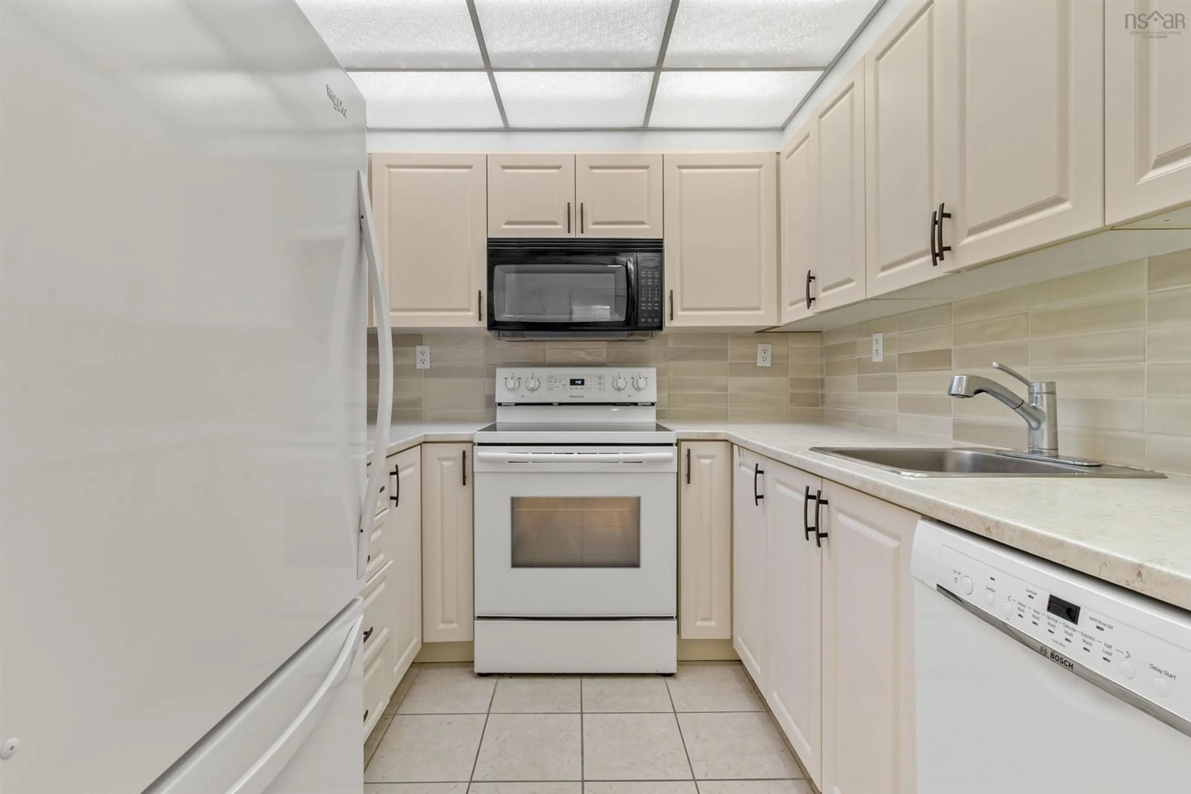 Standard kitchen, ceramic/tile floor for 30 Brookdale Crescent #304, Dartmouth Nova Scotia B3A 4T7