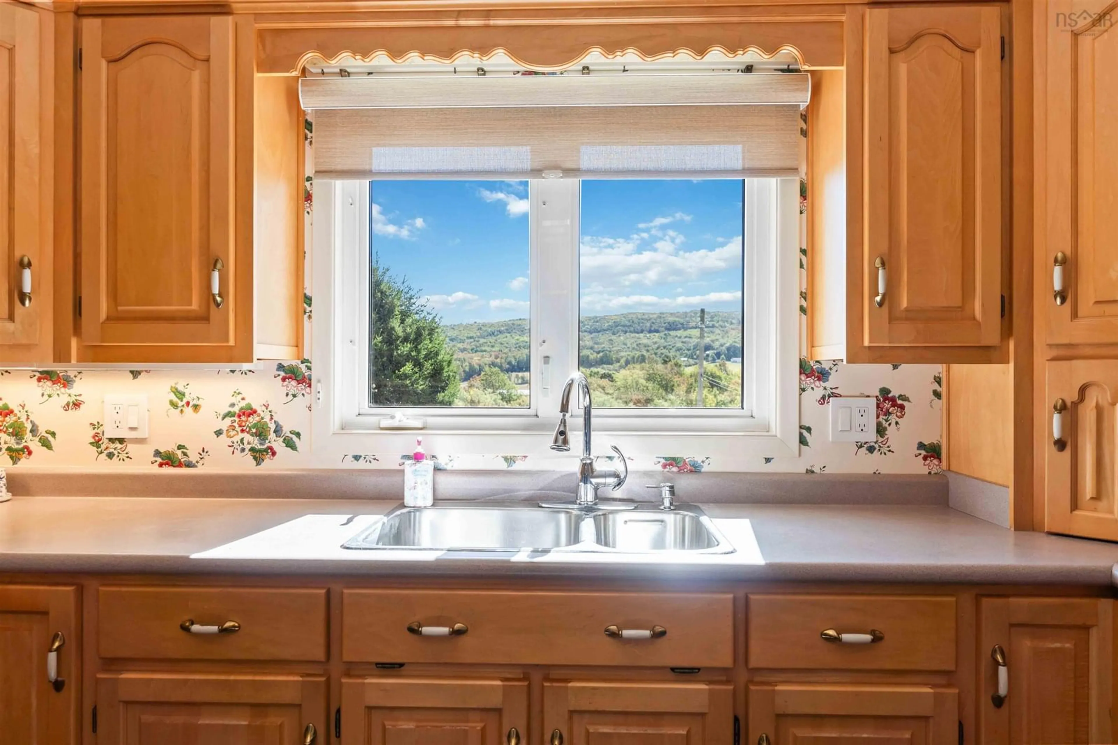 Standard kitchen, ceramic/tile floor for 2992 Greenfield Rd, Gaspereau Nova Scotia B4P 0K9