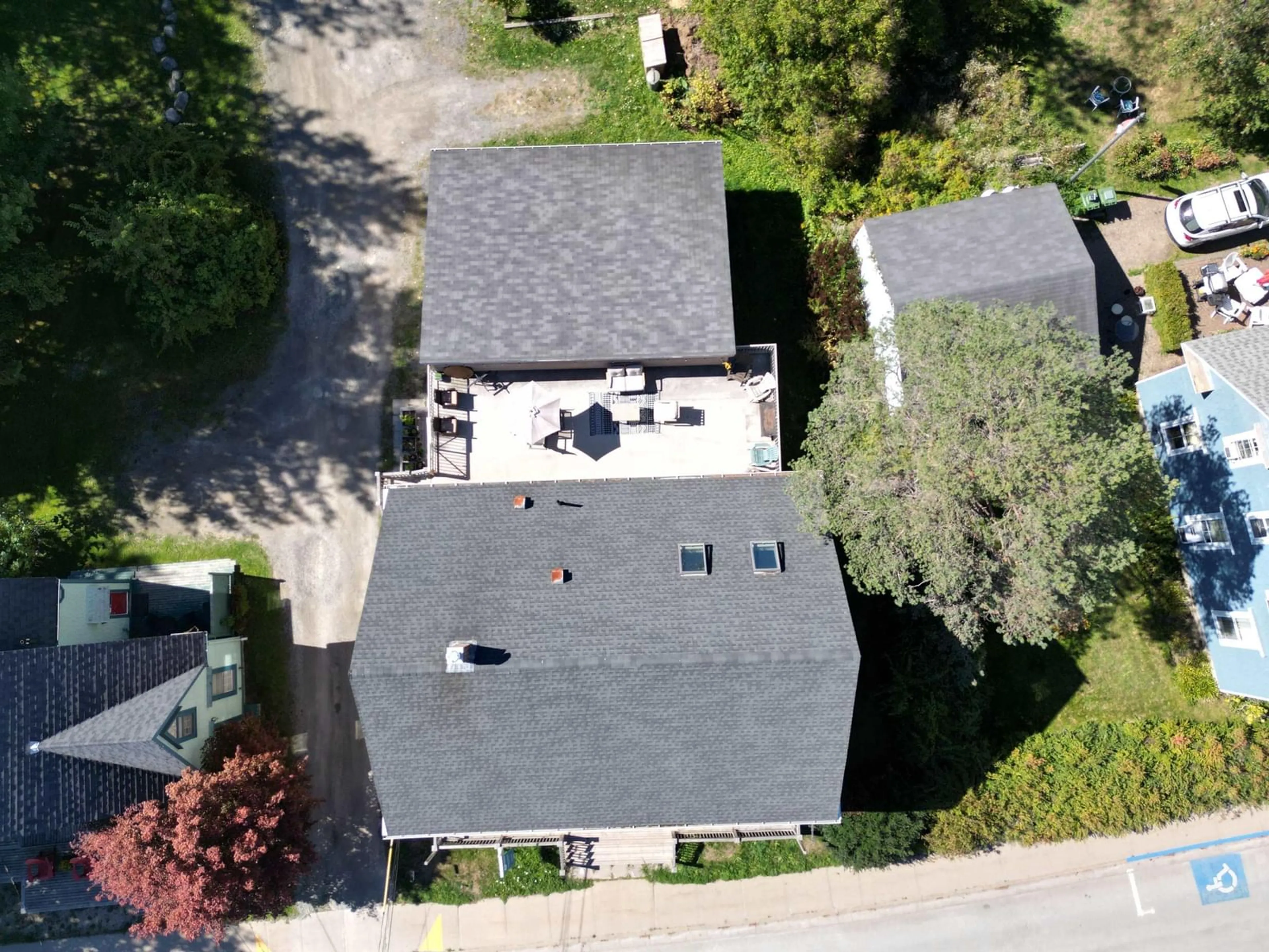 A pic from outside/outdoor area/front of a property/back of a property/a pic from drone, street for 662 Main St, Mahone Bay Nova Scotia B0J 2E0