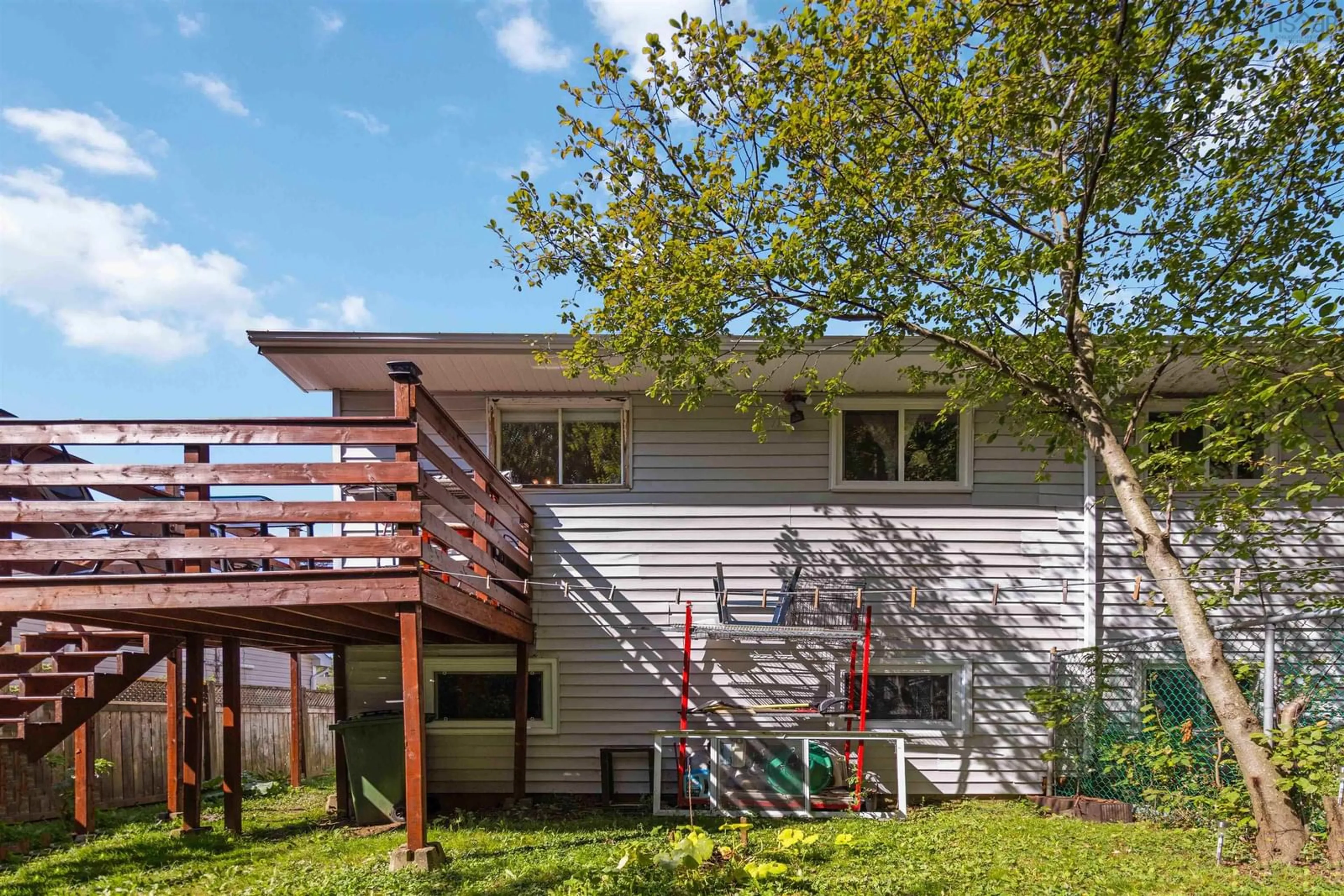 Home with vinyl exterior material, unknown for 6A Paul David Crt, Dartmouth Nova Scotia B2X 2Y8