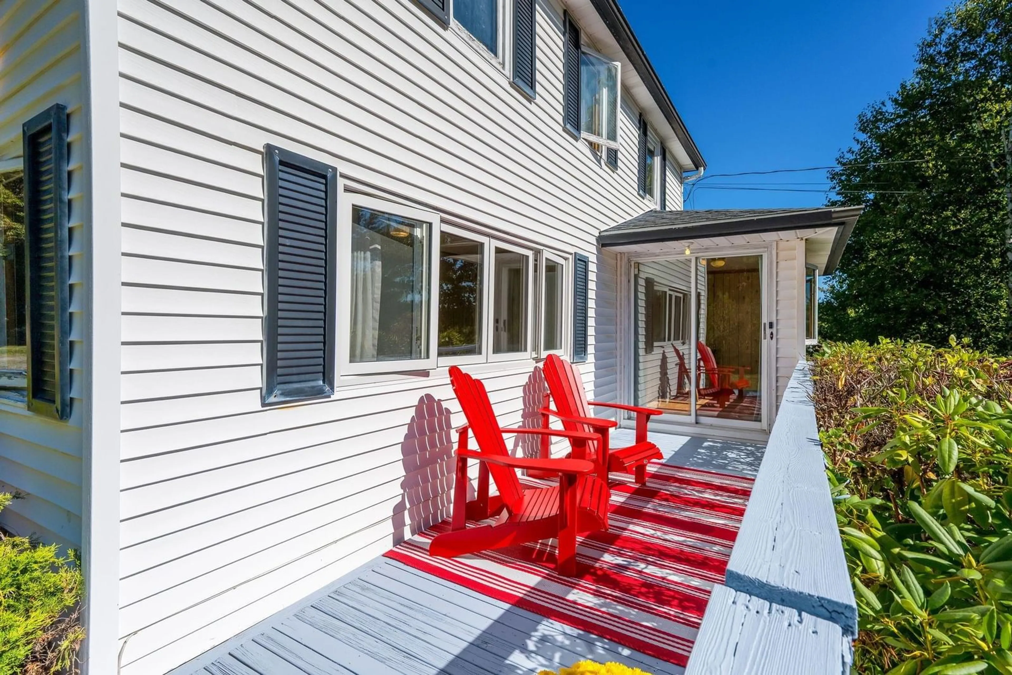 Patio, street for 9723 Highway 215, Walton Nova Scotia B0N 2R0