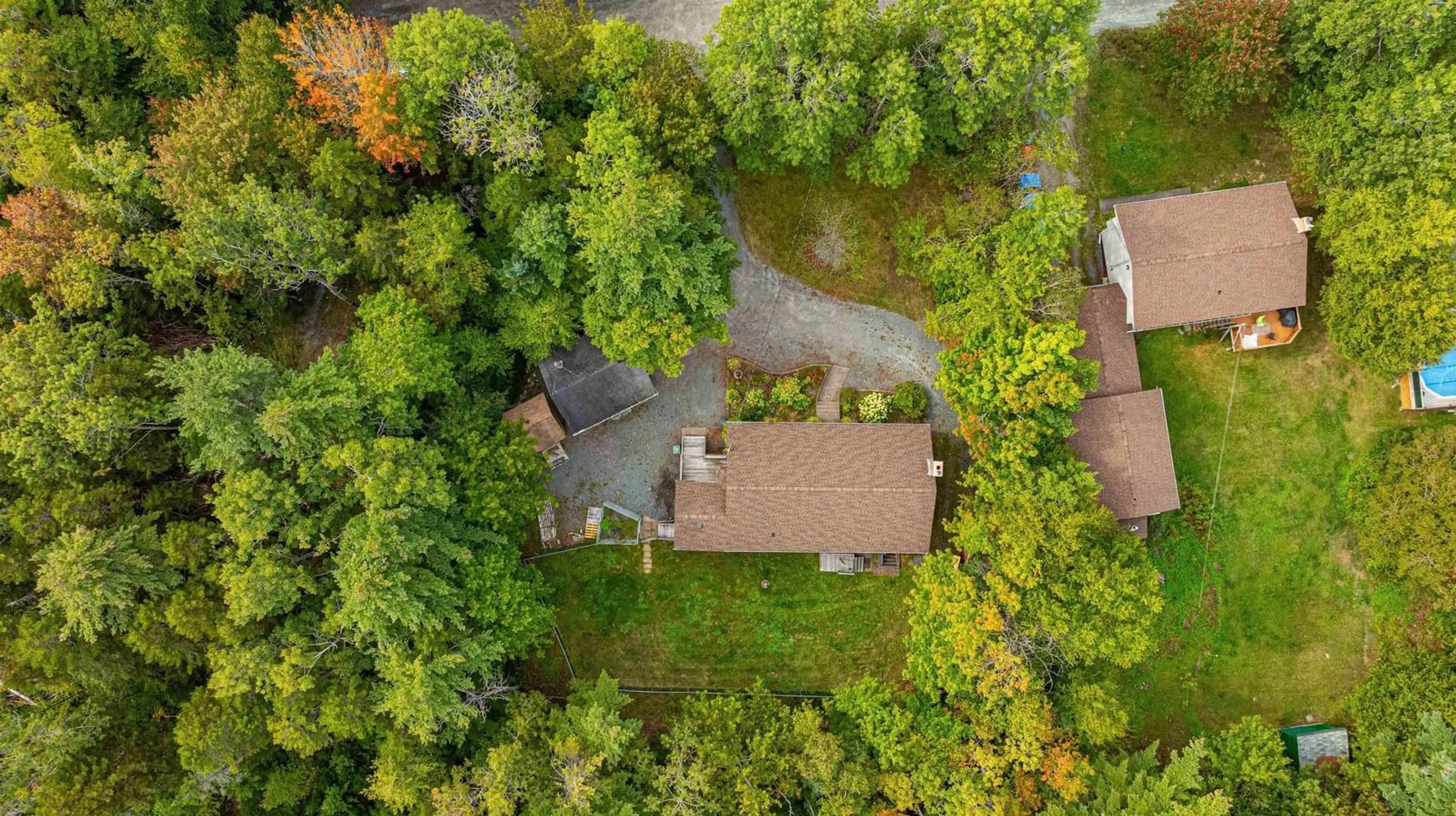 A pic from outside/outdoor area/front of a property/back of a property/a pic from drone, street for 18 Reindeer Dr, Upper Sackville Nova Scotia B4E 3C1