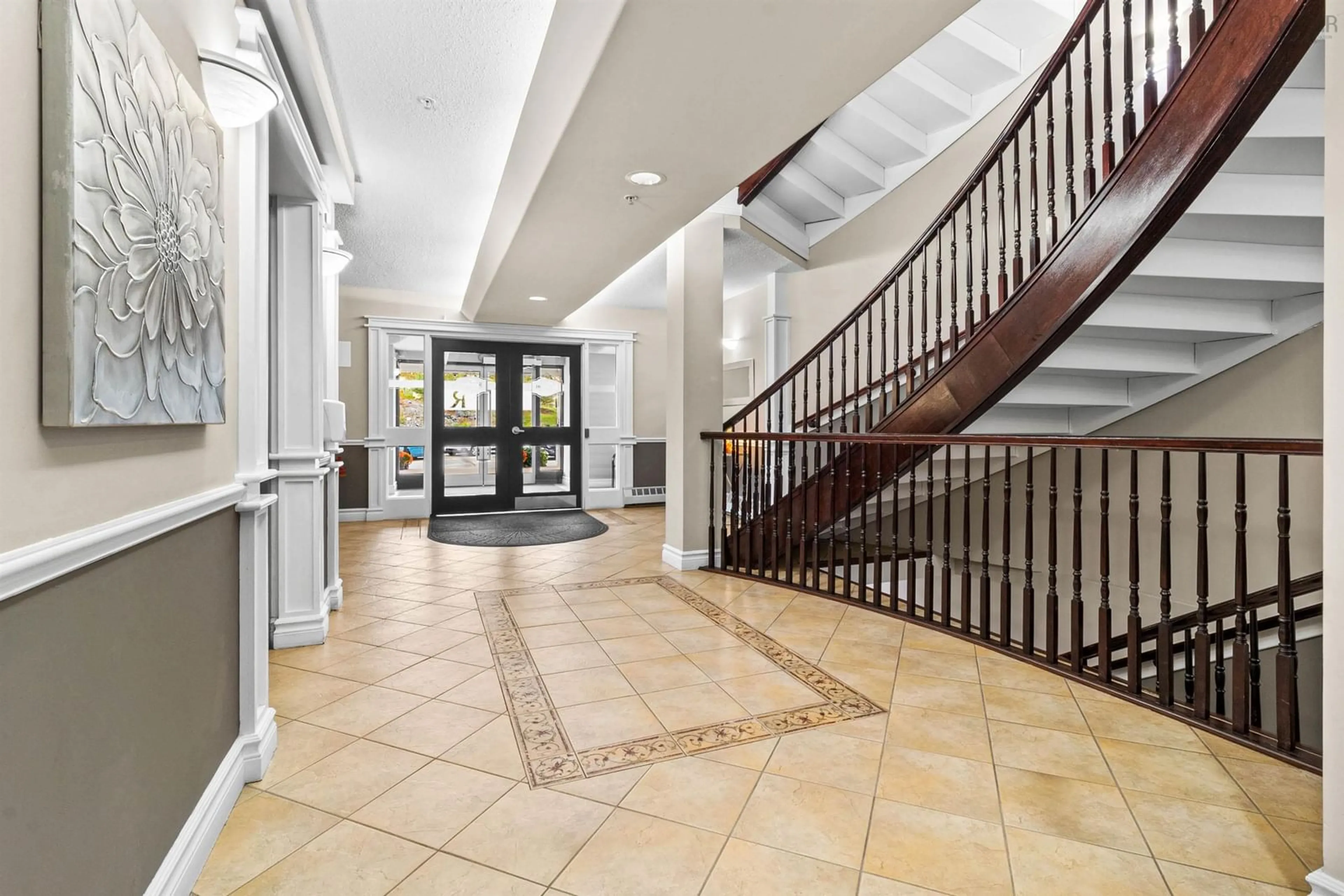 Indoor foyer for 116 Larry Uteck Blvd #103, Halifax Nova Scotia B3M 4Y1
