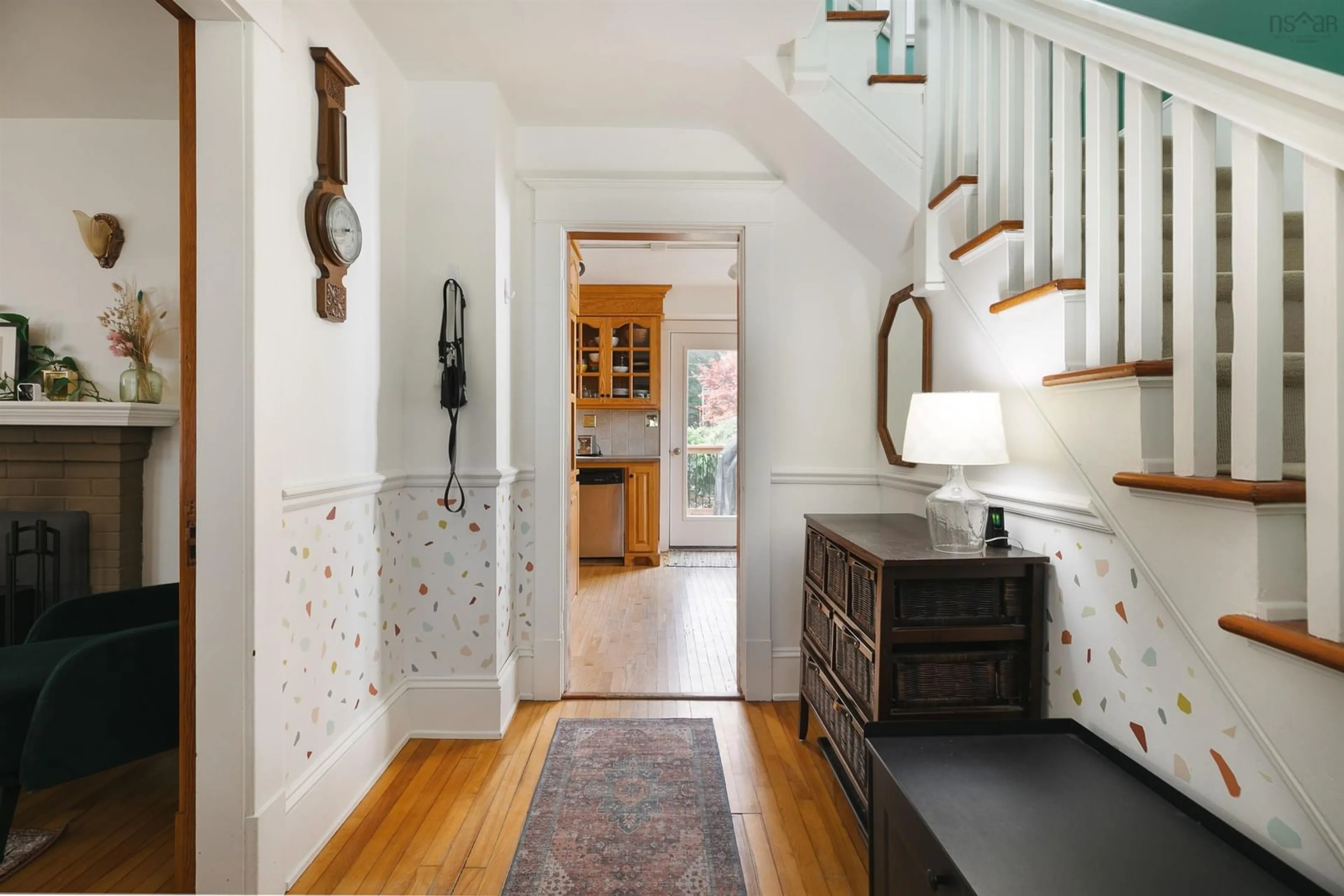 Indoor entryway for 328 Portland St, Dartmouth Nova Scotia B2Y 1K6